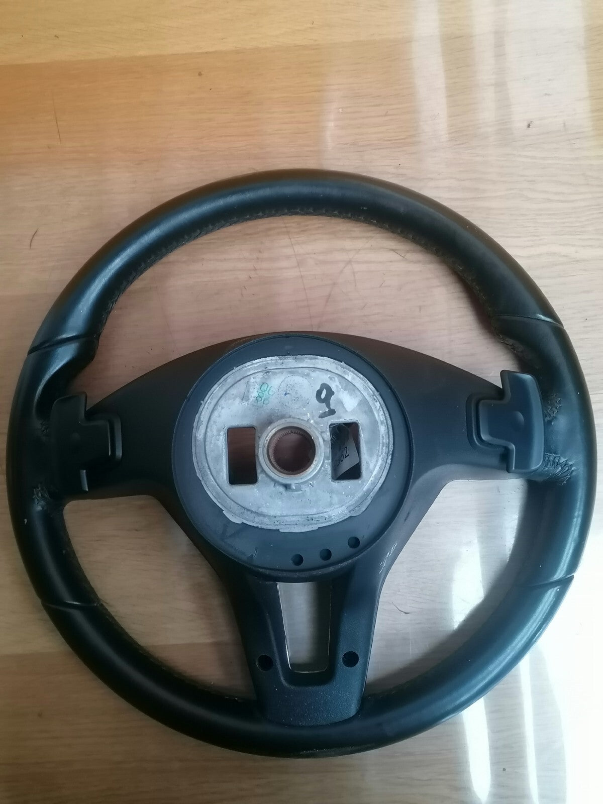 ✅MERCEDES A180 W176 1.5 DIESEL 2015 MULTIFUNCTION STEERING WHEEL PADDLE SHIFTERS - Image 9