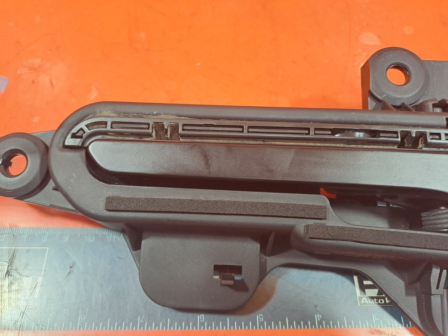 2024 TESLA MODEL 3 LONG FRONT RIGHT EXTERIOR DOOR HANDLE 1780885-00-A A207 - Image 3