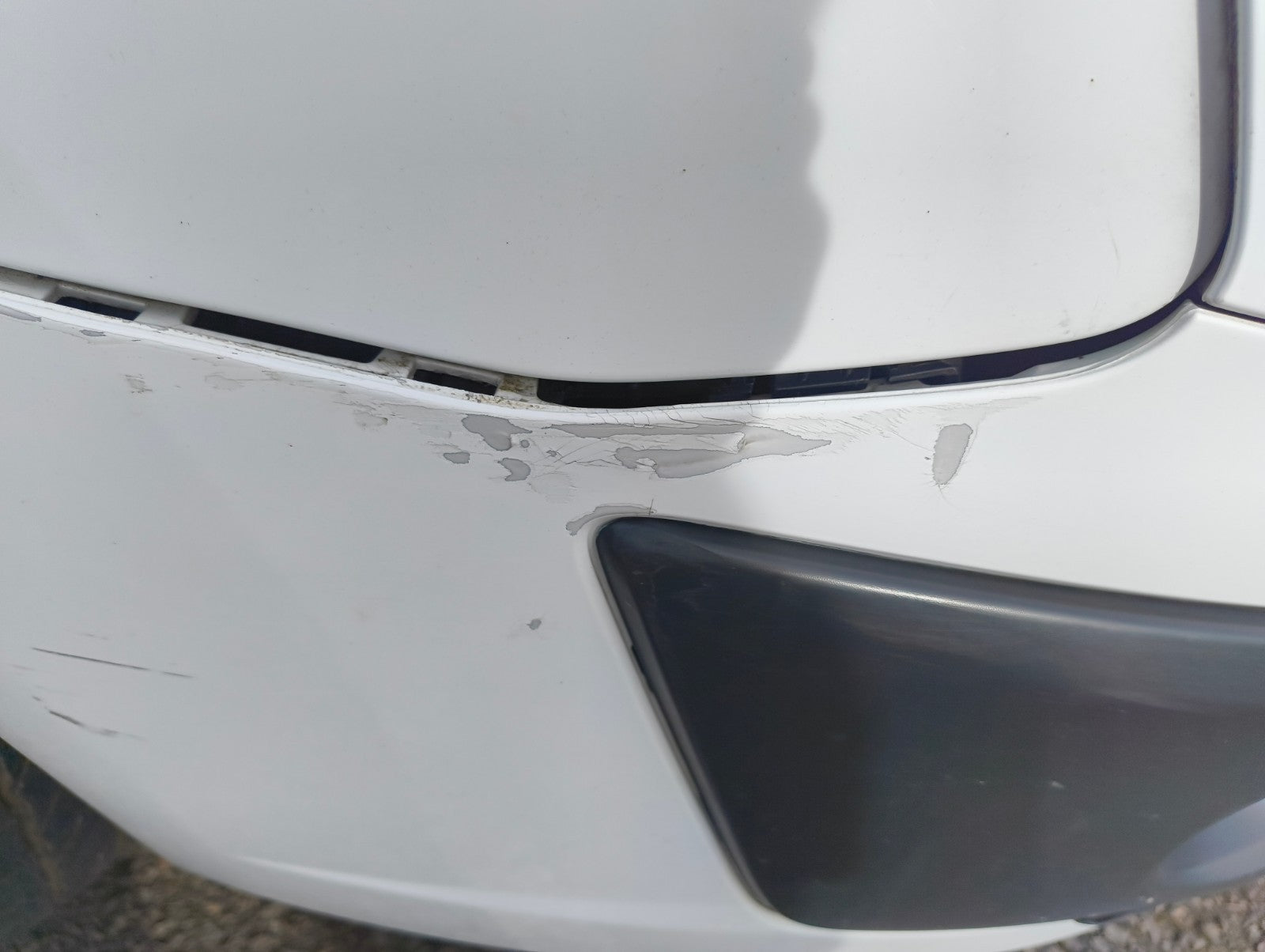 ✅Ford Tourneo Custom 2.2 Diesel 2015 Front Bumper Bare White Scratches A377 - Image 7