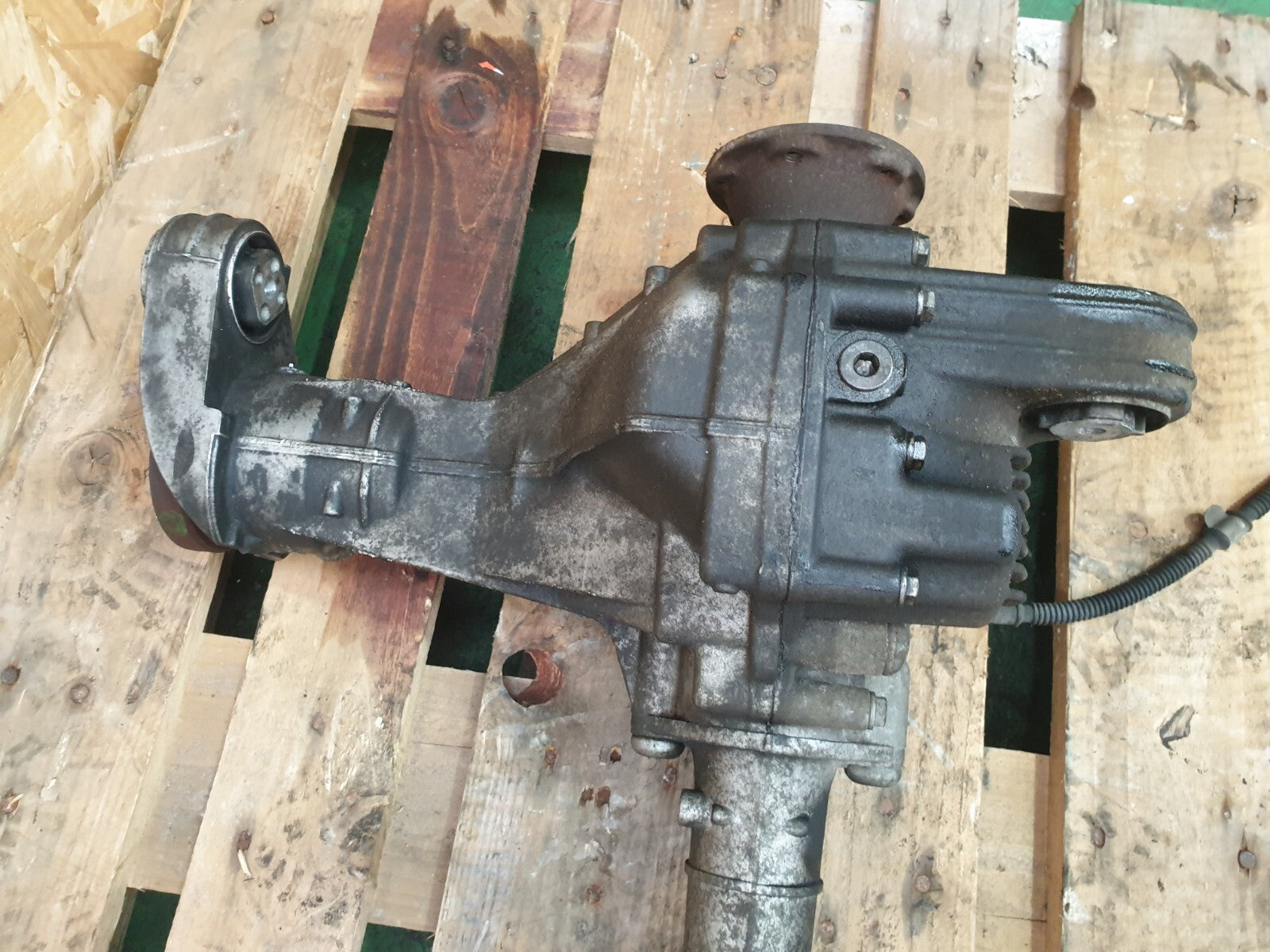 LAND ROVER DISCOVERY 4 2015 3.0 DIESEL FRONT AUTOMATIC DIFFERENTIAL 4460310 A220 - Image 8