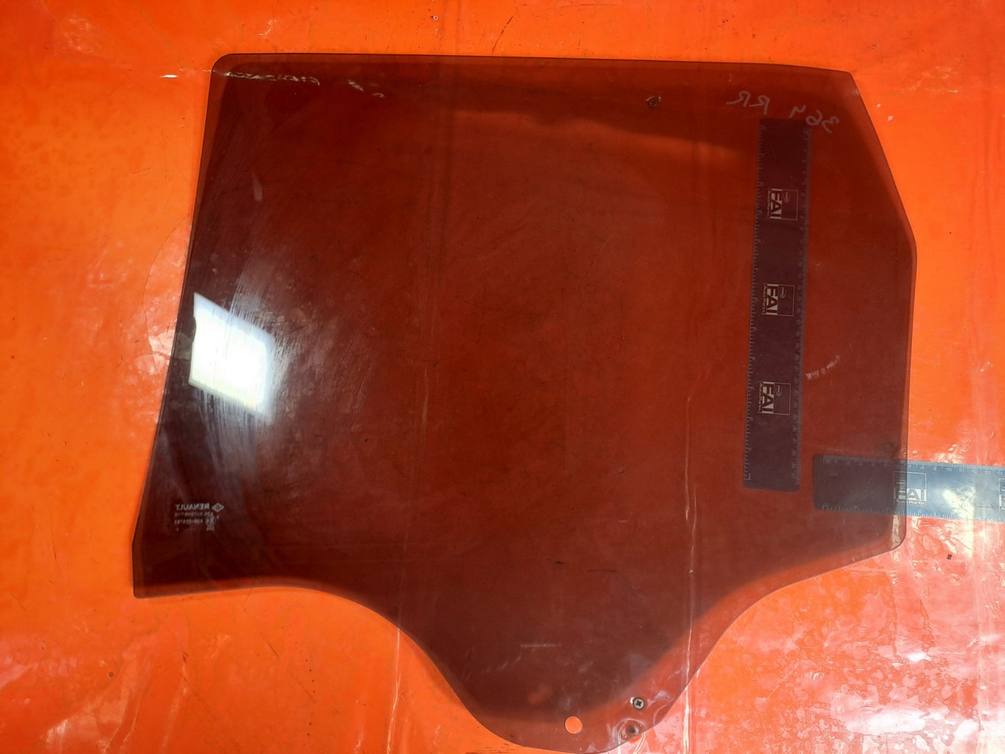 ✅DACIA DUSTER JOURNEY 1.3 PETROL 2024 REAR RIGHT WINDOW GLASS 43R-006723 A364 - Image 1