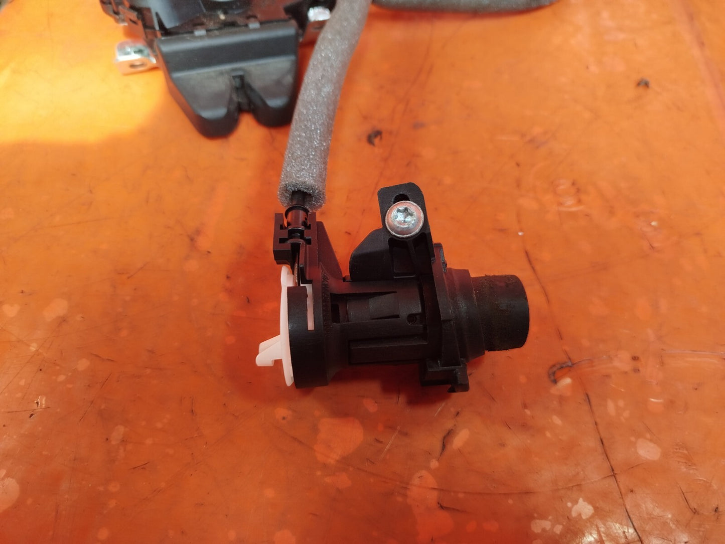 ✅MERCEDES C250 W204 2.1 DIESEL 2011 TAILGATE BOOT LID LOCK CATCH LATCH Warranty - Image 11