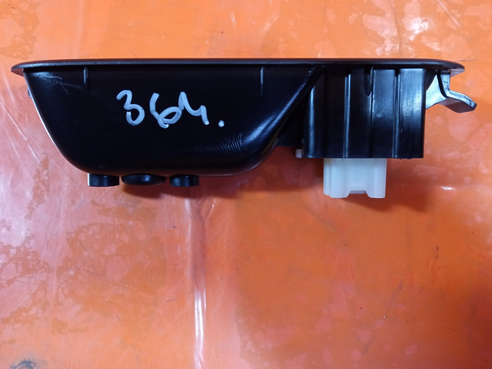 ✅Dacia Duster Journey 1.3 Petrol 2024 Rear Left Electric Window Switch Warranty - Image 3
