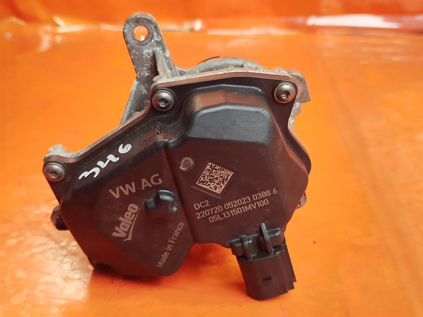 ebay-src:https://i.ebayimg.com/00/s/mtiwmfgxnjaw/z/qt4aaeswmbvpizhk/$_57.jpg
