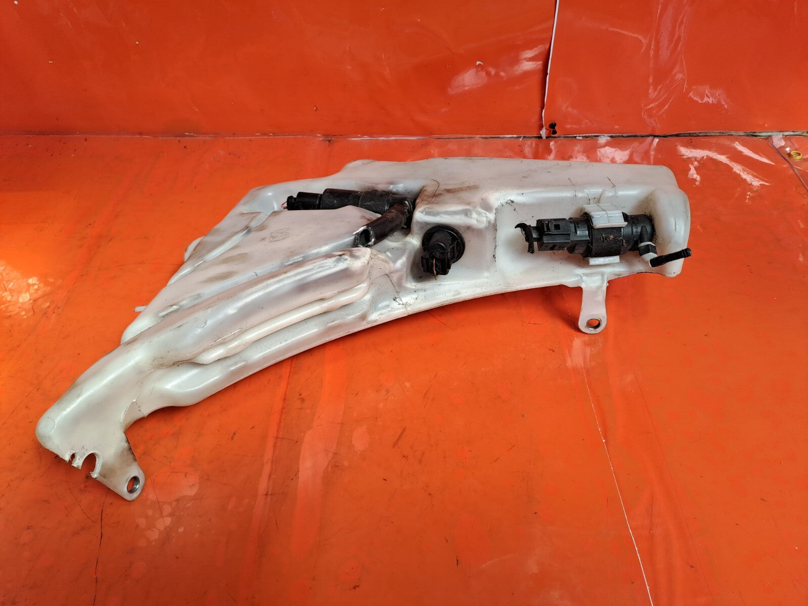 ✅AUDI A5 S LINE 2.0 PETROL 2010 WASHER BOTTLE TANK 8T0955453C Warranty A223 - Image 9