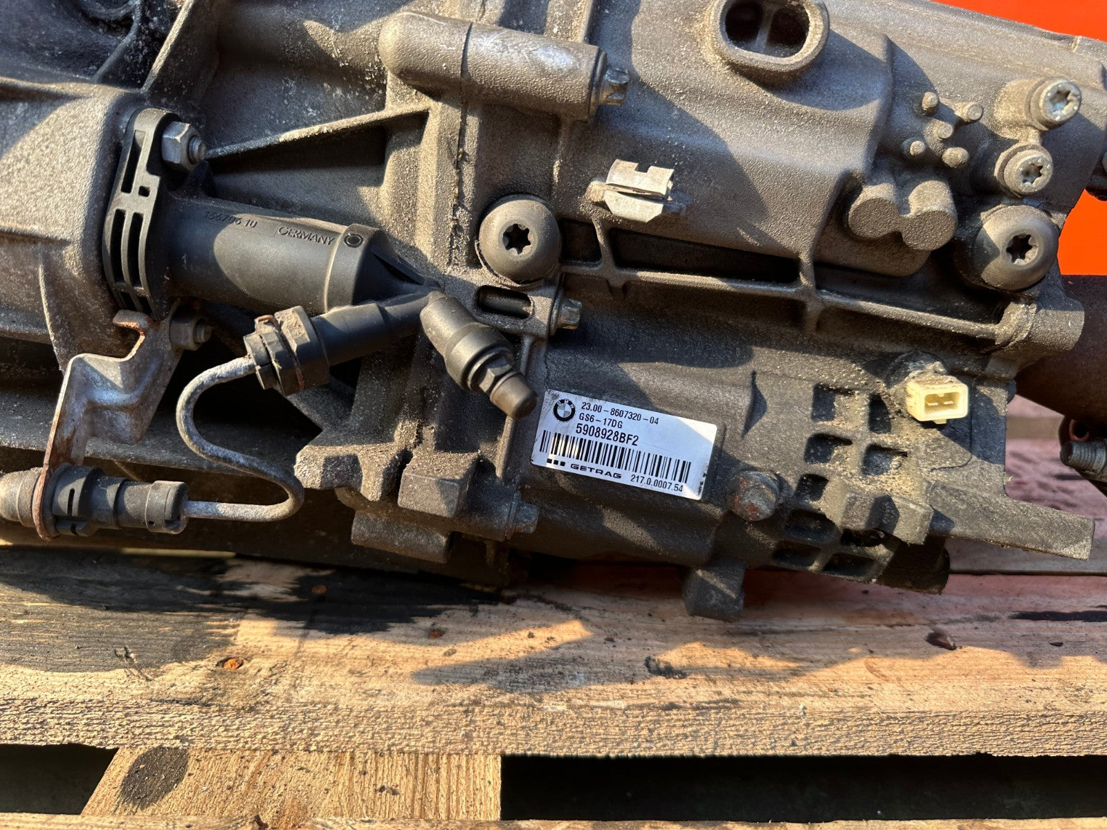 ✅BMW F22 218D SPORT 2.0 DIESEL 2015 6 SPEED MANUAL GEARBOX GS6-17DG 8607320 A361 - Image 6