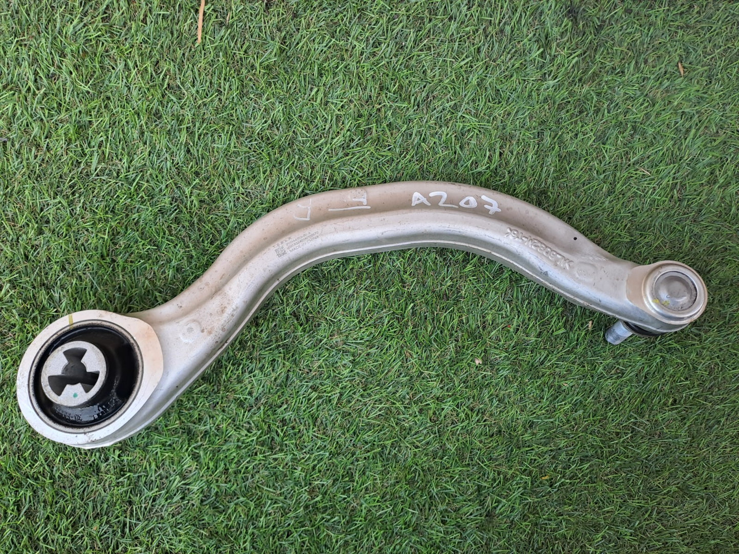 2024 TESLA MODEL 3 LONG FRONT RIGHT SUSPENSION CONTROL ARM 1344359-00-A A207 - Image 2