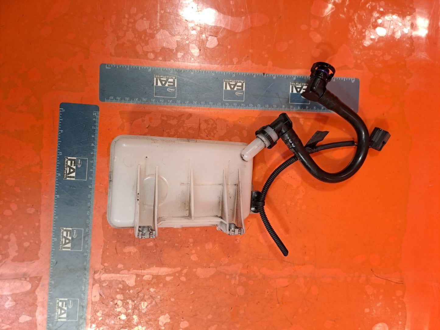 ✅Renault Trafic III Sl27 2016 1.6 Diesel BRAKE FLUID RESERVOIR 460913647R A256 - Image 9
