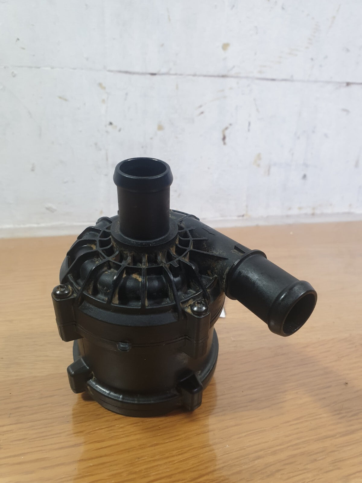 ✅AUDI Q4 E-TRON 2023 AUXILIARY WATER PUMP 1EA965567H Warranty A206 - Image 2