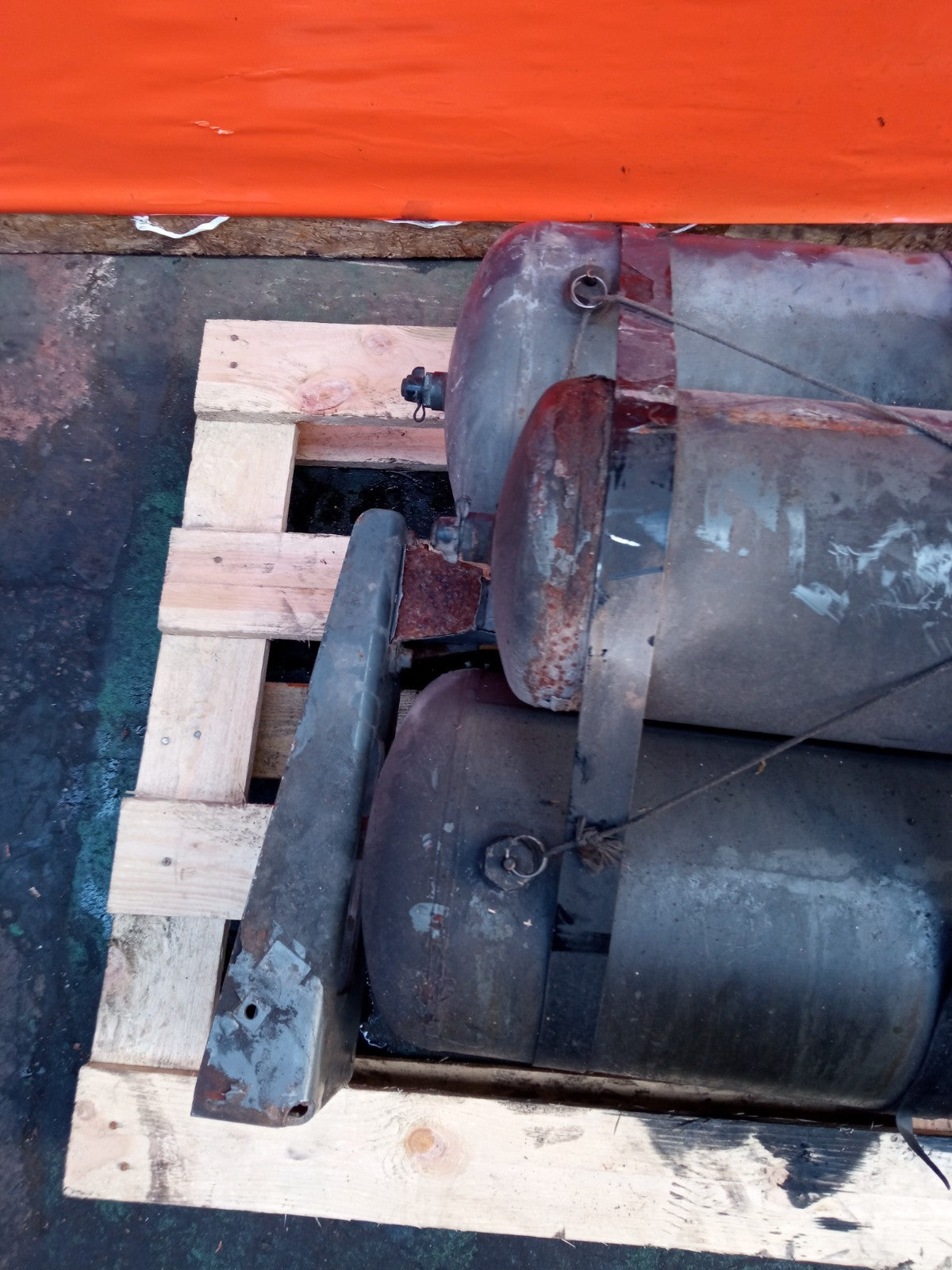✅Volvo FL 5.5 Diesel 2003 Air Tank Accumulator Assembly Warranty A324 - Image 5