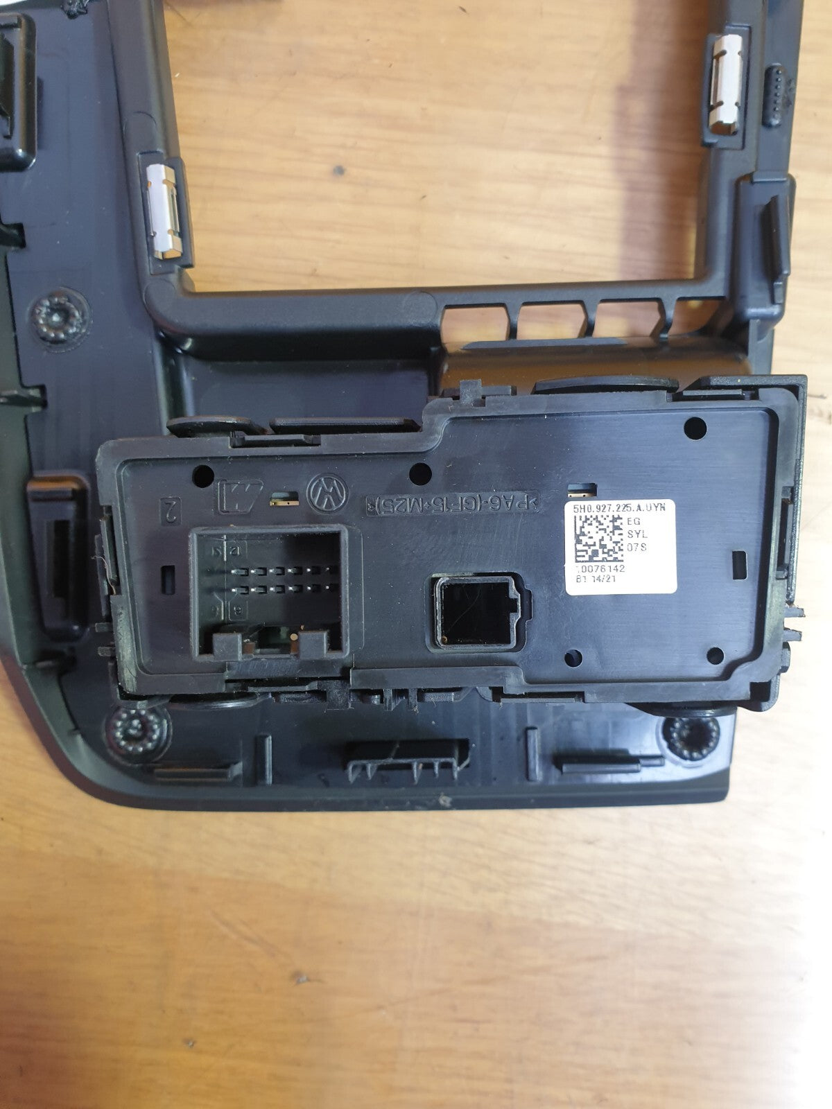 ✅2021 VW GOLF MK8 1.5TSI GEAR SELECTOR SURROUND TRIM 5H2864263 + WARRANTY A170 - Image 6