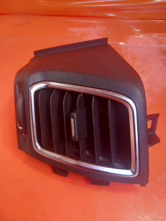 Ford Transit Custom 2.0 Diesel 2019 Front Right Dashboard Air Vent JK21V018B08CF - Image 2