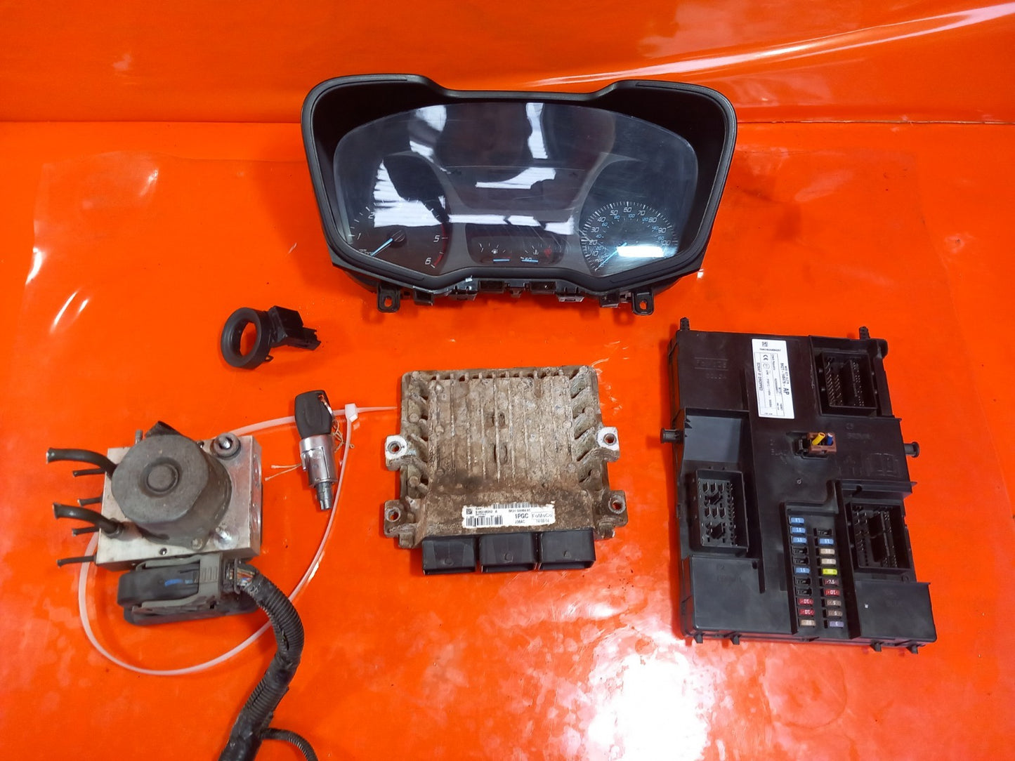 Ford Transit Custom 2.2 Diesel 2014 Engine ECU Kit BK2T14B476AP BK2112A650AC - Image 2