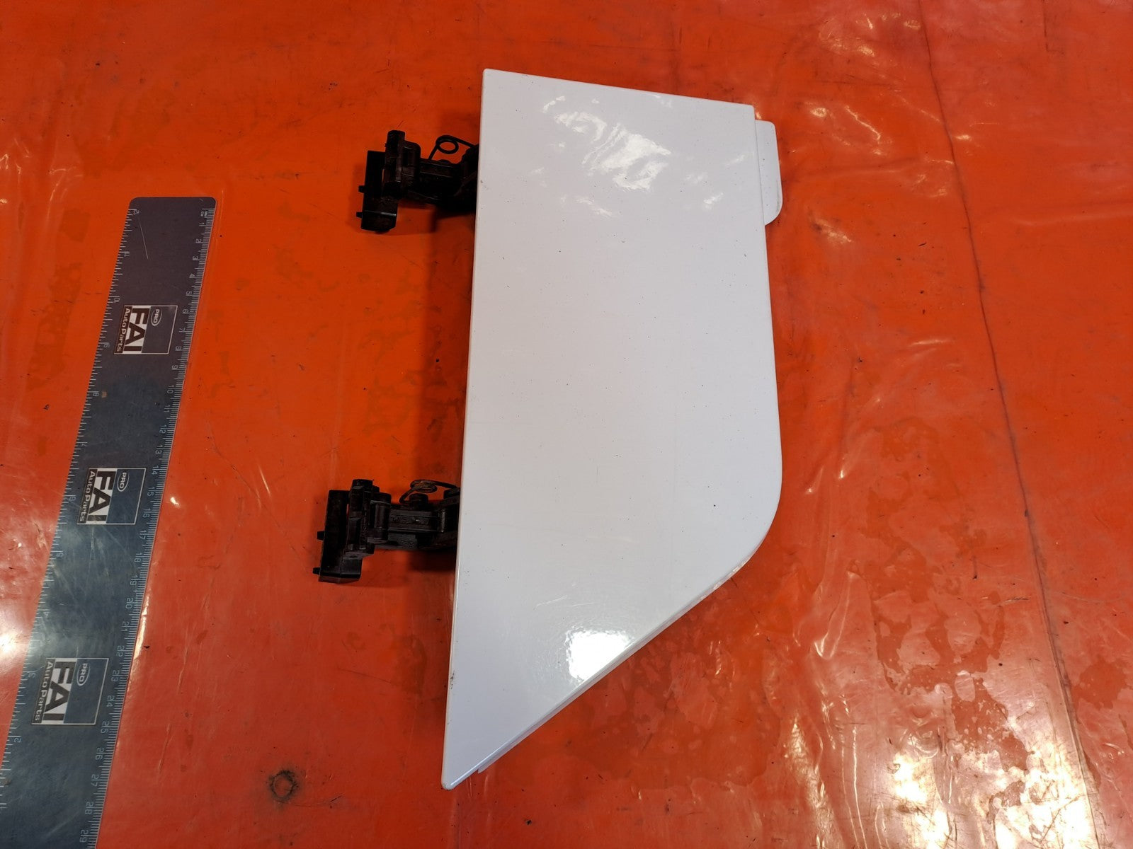 ✅Ford Tourneo Custom 2.0 Diesel 2017 Fuel Filler Flap Cover White Warranty A359 - Image 2