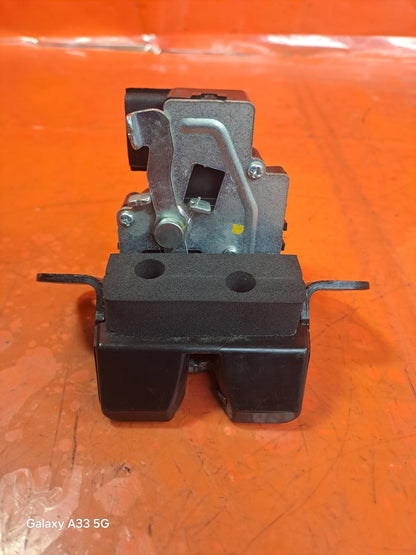 ✅SSANGYONG KORANDO 2.2 DIESEL 2015 TAILGATE LOCK Warranty A337 - Image 1