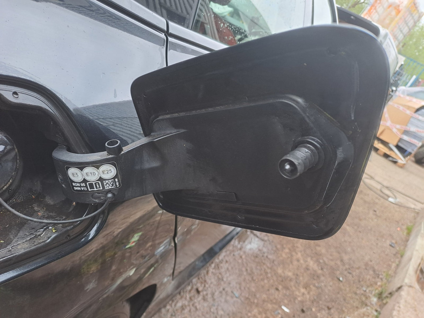✅BMW F44 218I M Sport 1.5 Petrol 2020 Fuel Filler Flap Cover Black 9452488 A386 - Image 6