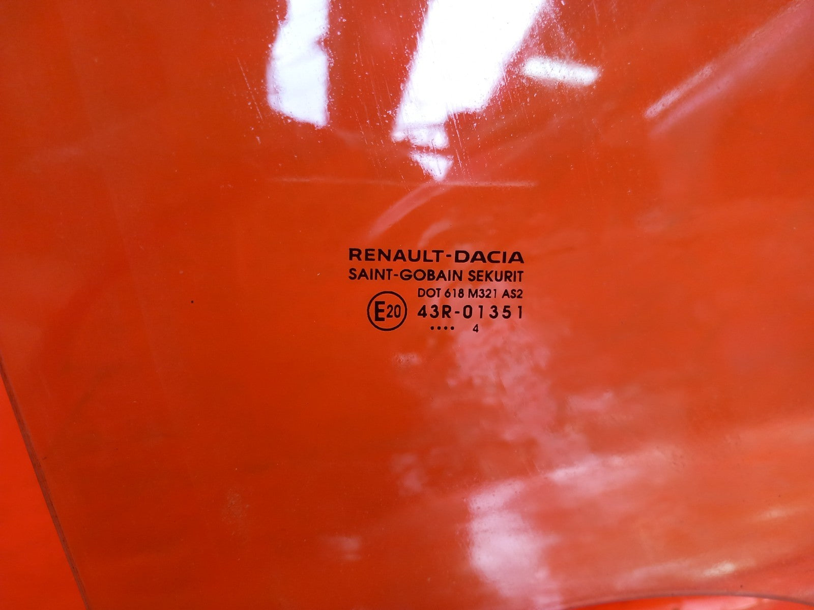 2024 Dacia Jogger Door Window Glass Front Right Warranty A391 - Image 6