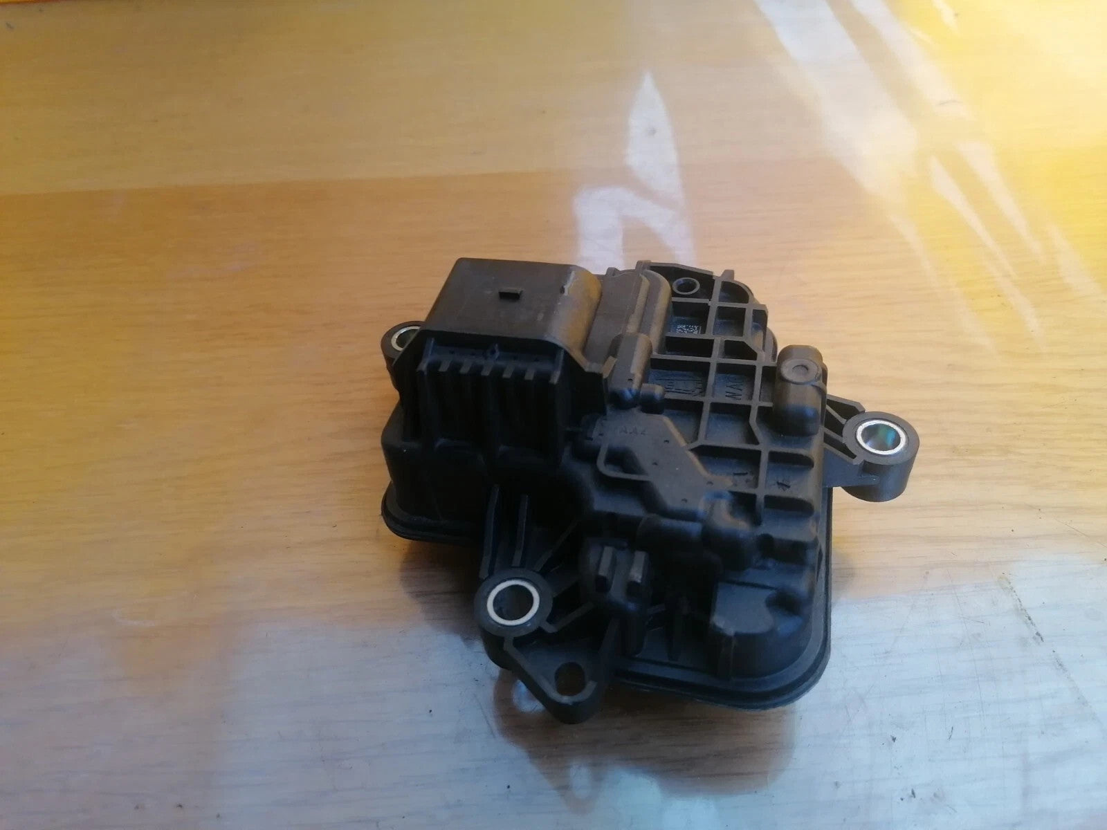 ebay-src:https://i.ebayimg.com/00/s/mtiwmfgxnjaw/z/r0waaeswzqpqdes2/$_57.jpg