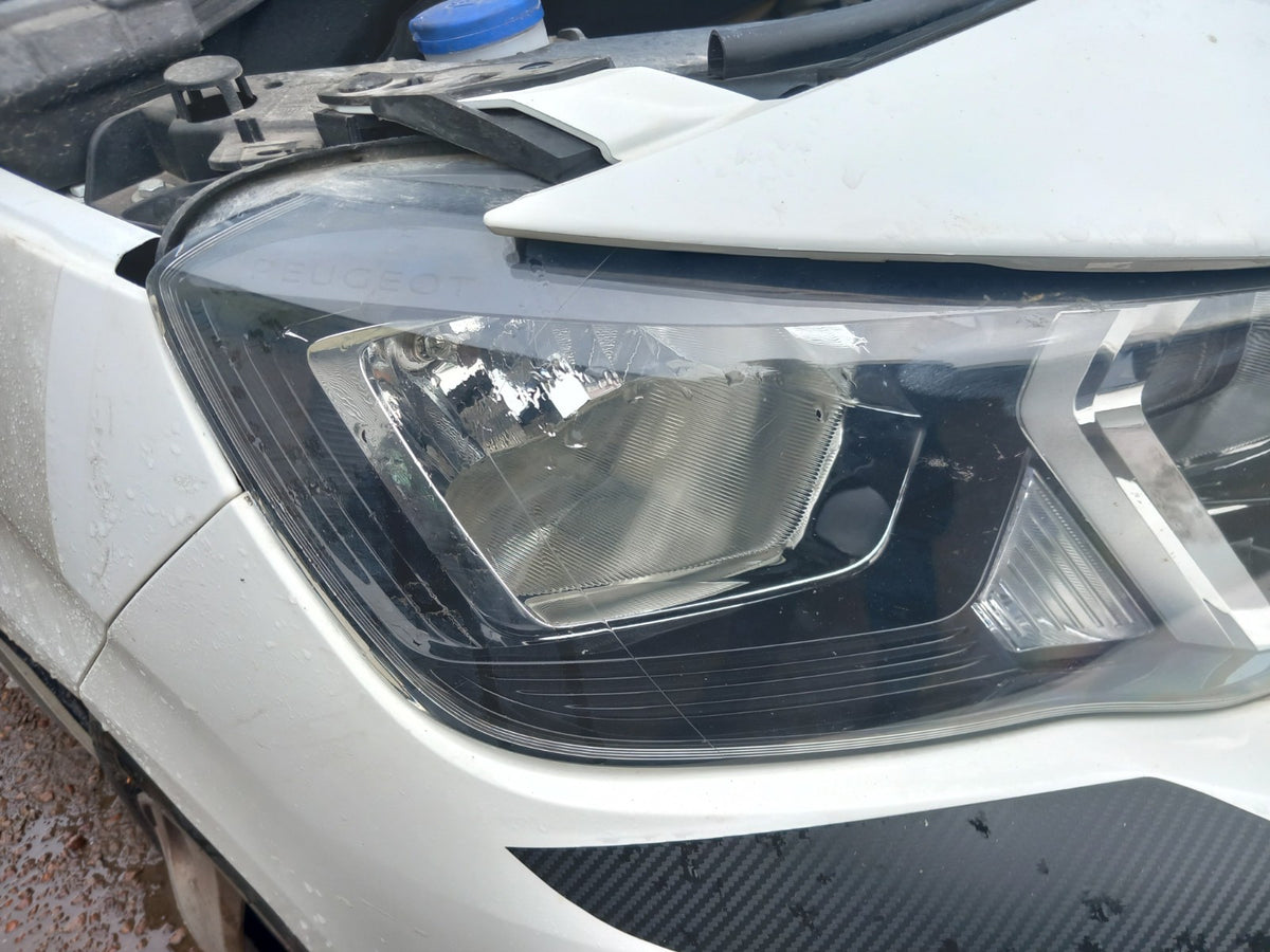 2022 Peugeot Partner K9 Front Right Headlight Warranty A419 - Image 2