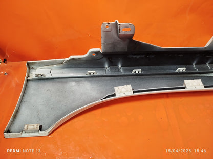 2023 BMW 1 Series F40 Right Side Skirt White 8072574 scratches Warranty A151 - Image 11