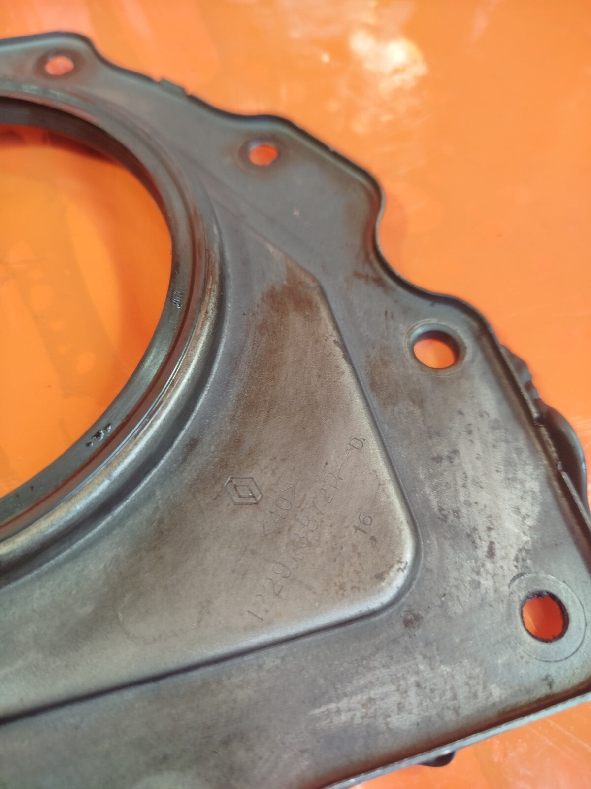 ✅Fiat Talento Multijet 1.6 Diesel 2016 Crankshaft Seal Plate Cover 122978872R - Image 3