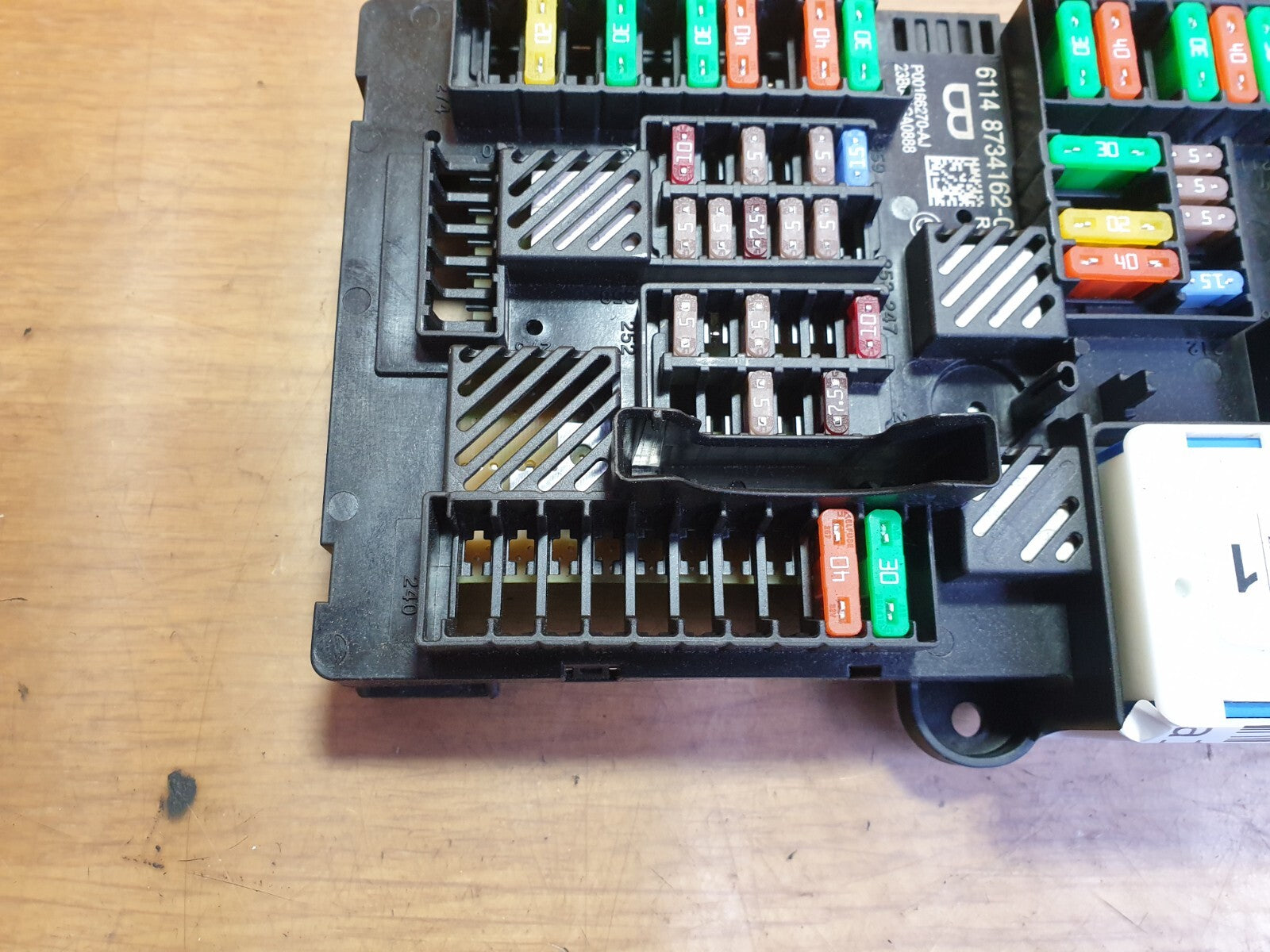 ✅2023 BMW Z4 G29 SDRIVE20i 2.0P POWER DISTRIBUTION FUSE BOX 8795477 + WARRANTY - Image 6