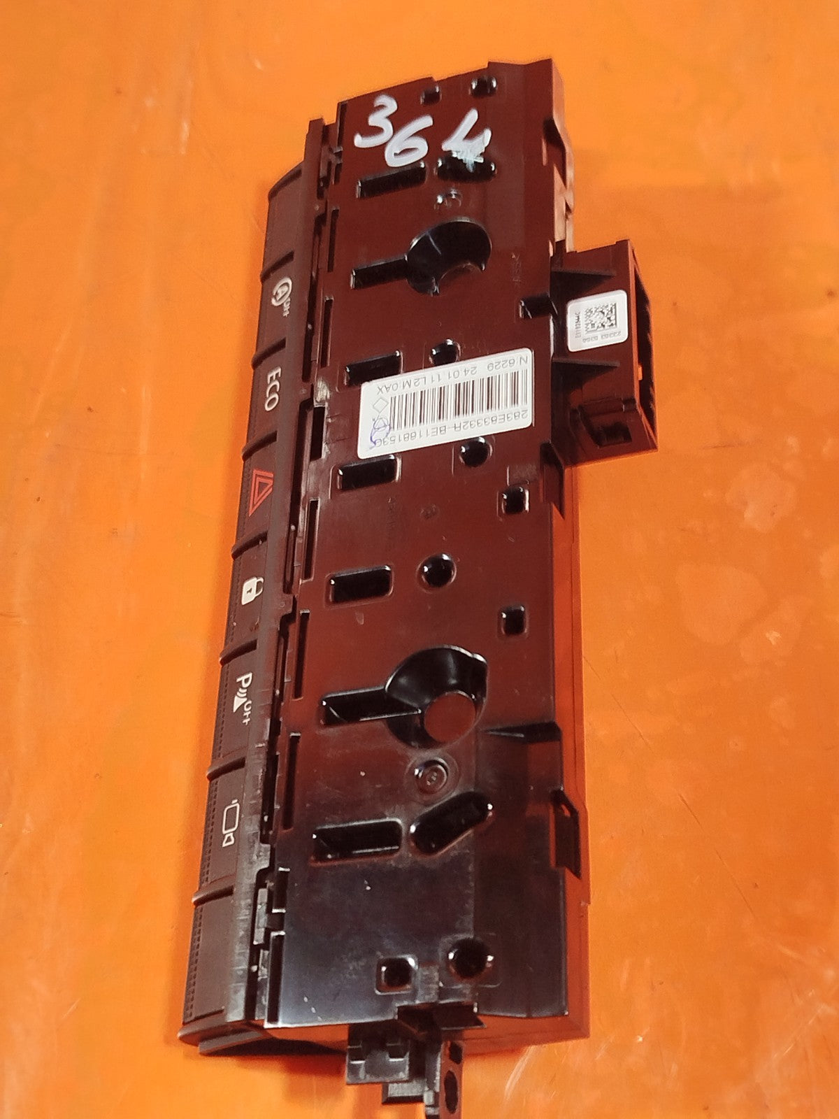 ✅2024 DACIA DUSTER JOURNEY AUTO ON OFF HAZARD CAMERA CONTROL SWITCH 283E83332R - Image 7