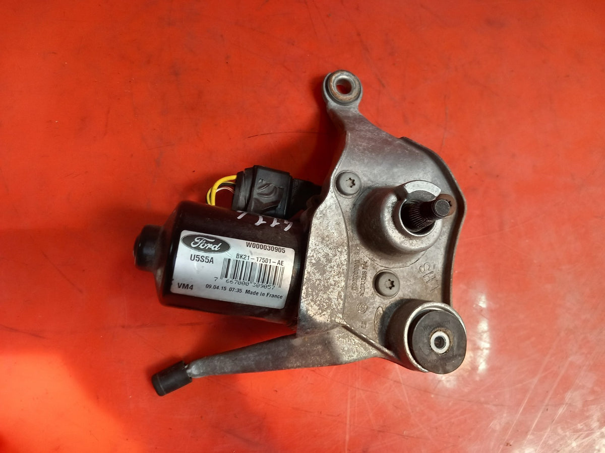ebay-src:https://i.ebayimg.com/00/s/mtiwmfgxnjaw/z/wckaaeswf5bqgxfp/$_57.jpg