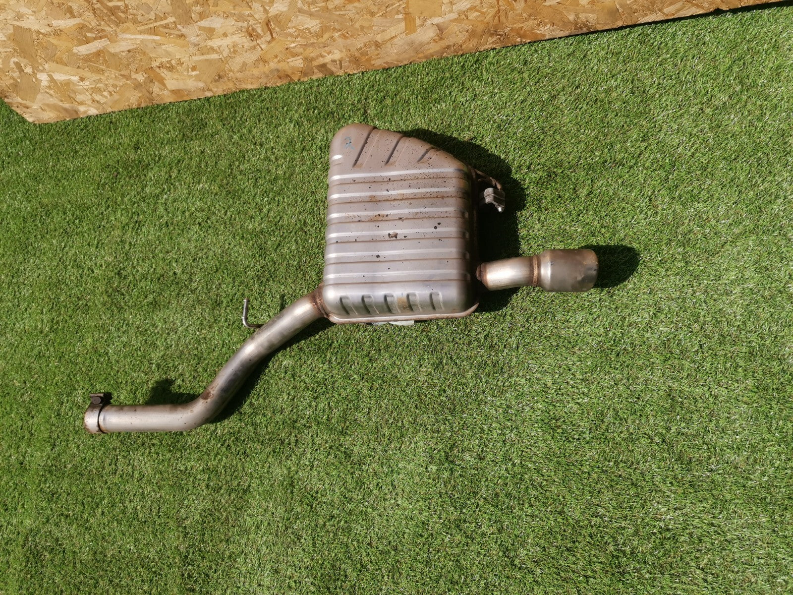 JAGUAR F-PACE X761 3.0 PETROL 2017 EXHAUST SILENCER MUFFLER HK835K244GF Warranty - Image 3