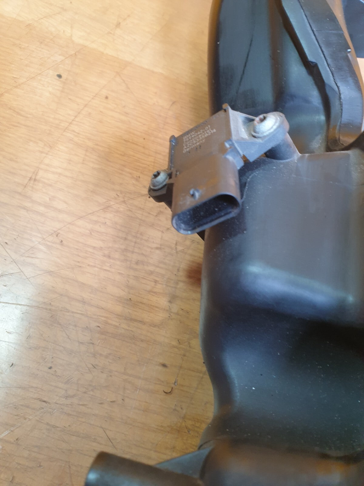 2014 BMW 5 Series F11 4.4P Intake Manifold Left Side 7601434 Warranty A153 - Image 5