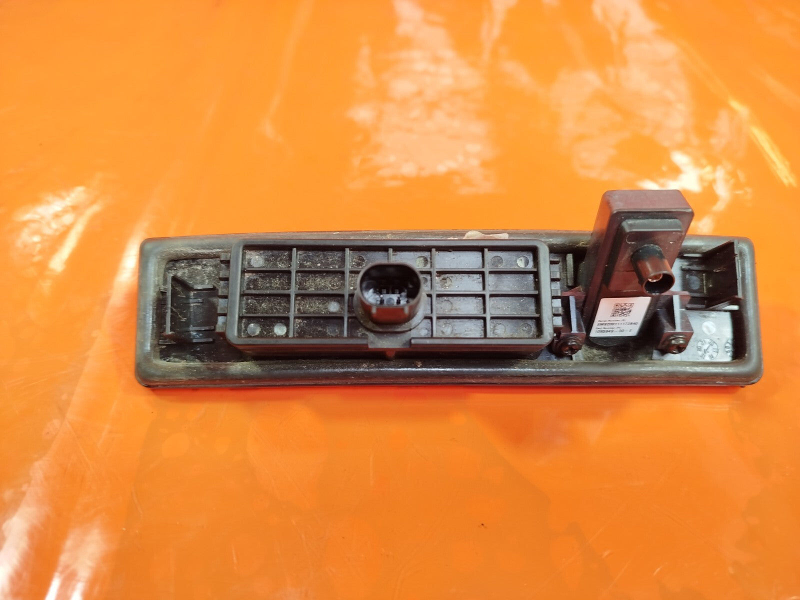 ✅Tesla Model 3 Long Range 2020 TAILGATE REAR VIEW CAMERA 1095949-00-E Warranty - Image 12