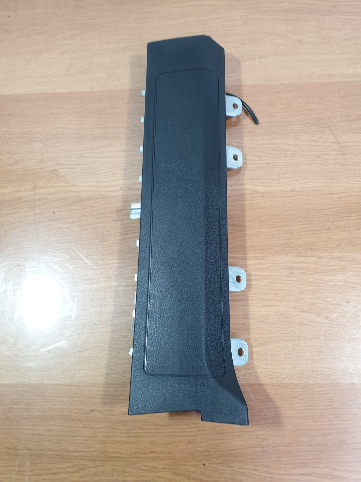 MERCEDES B CLASS W246 1.8 DIESEL 2012 FRONT RIGHT KNEE ARBAG A24686006029 A211 - Image 1