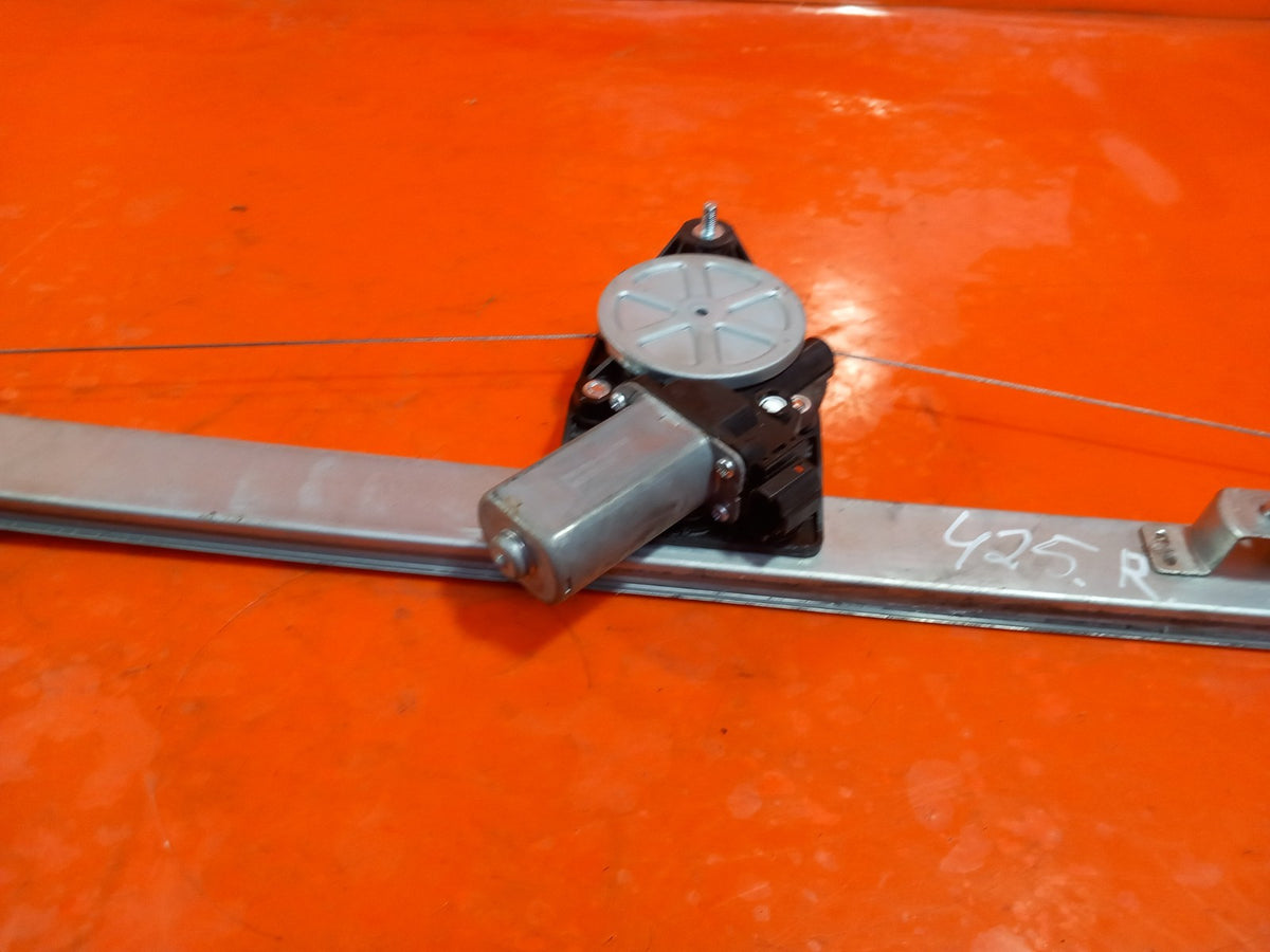 2023 Maxus Deliver 9 Front Right Door Window Regulator PW578N5 Warranty A425 - Image 5