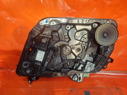 ✅2021 MERCEDES CLA C118 AMG LINE FRONT RIGHT WINDOW REGULATOR A1187200300 A358 - Image 1