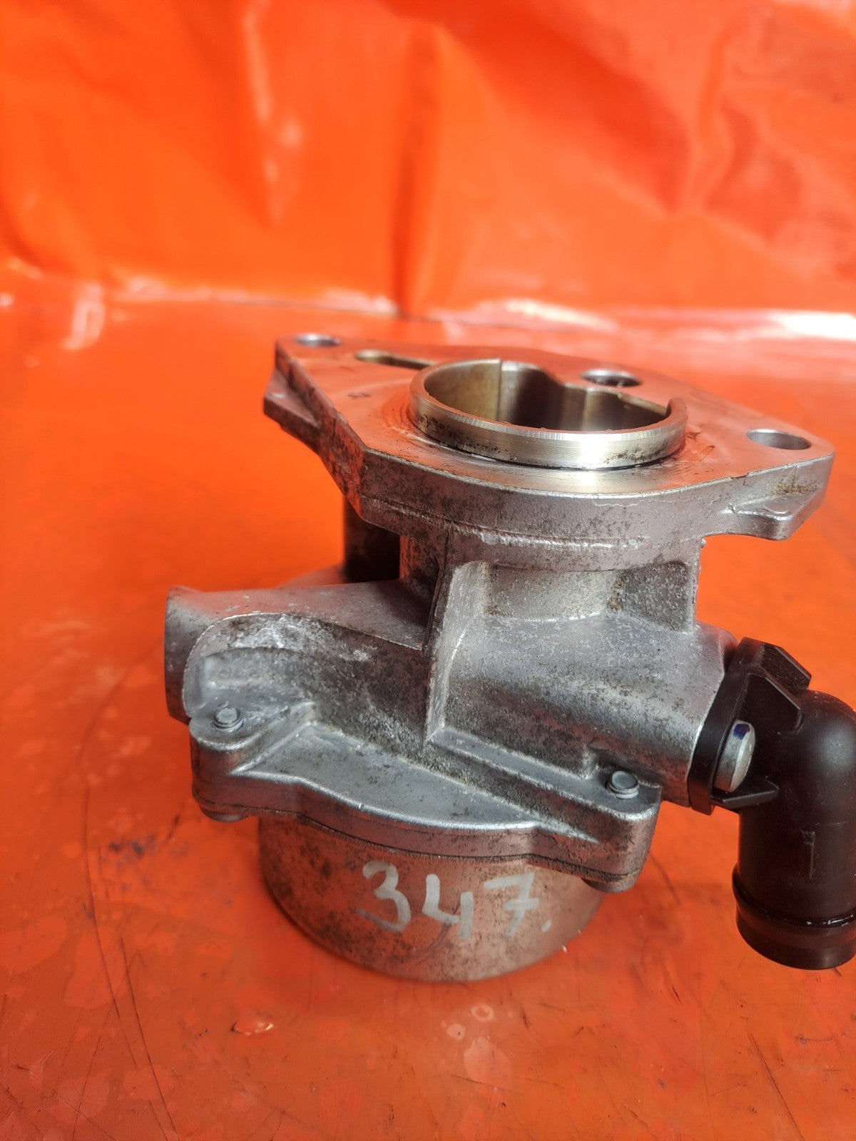 ebay-src:https://i.ebayimg.com/00/s/mtywmfgxmjaw/z/cysaaeswv1xpn-ej/$_57.jpg