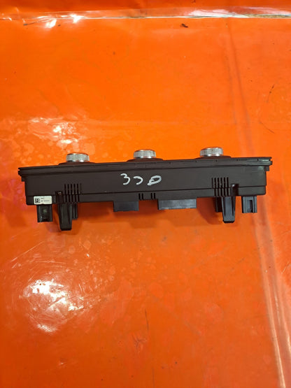 ebay-src:https://i.ebayimg.com/00/s/mtywmfgxmjaw/z/uywaaeswoxtpar6t/$_57.jpg