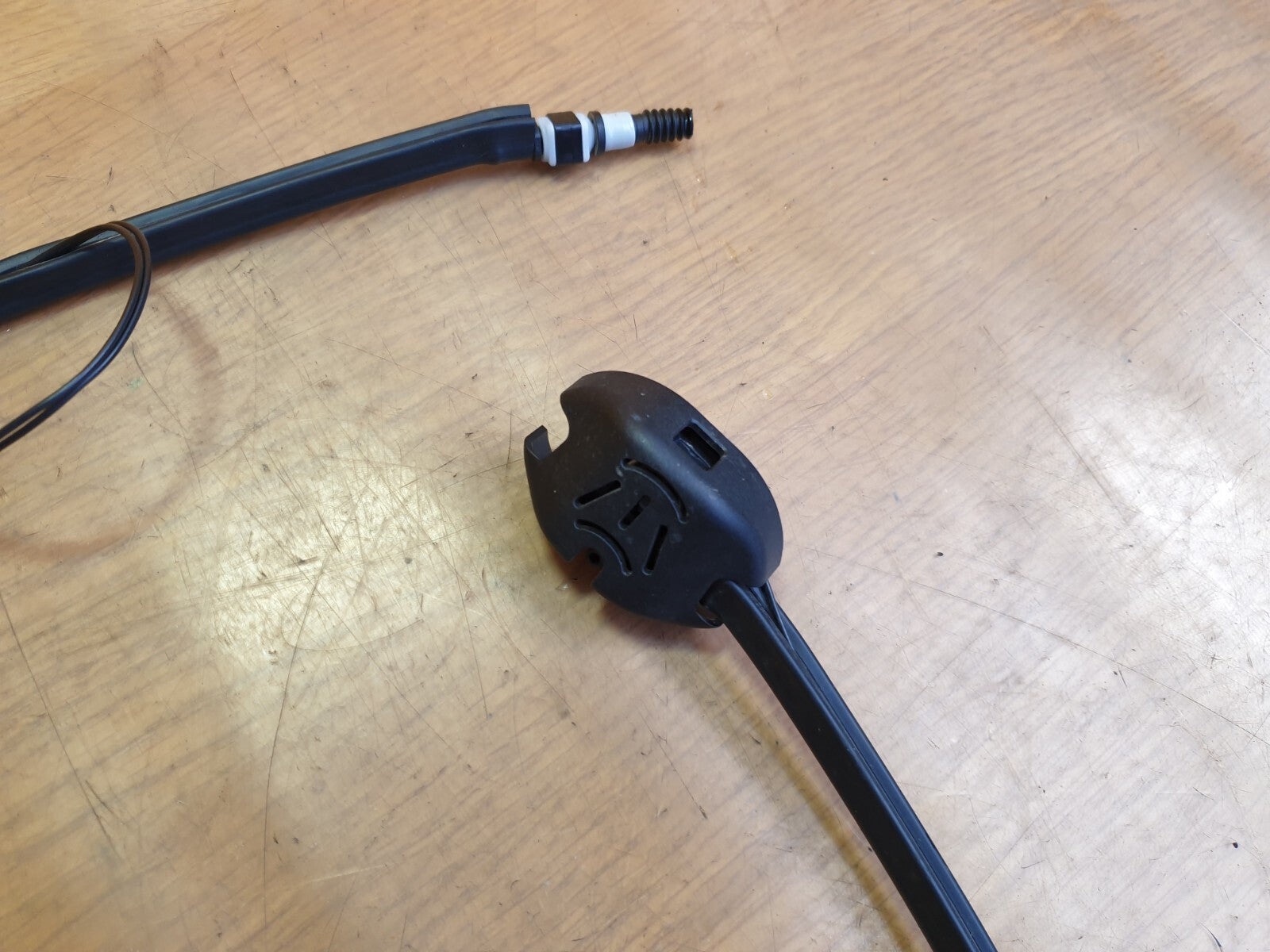 ebay-src:https://i.ebayimg.com/00/s/mtiwmfgxnjaw/z/tcgaaoswi0xmsg2c/$_57.jpg