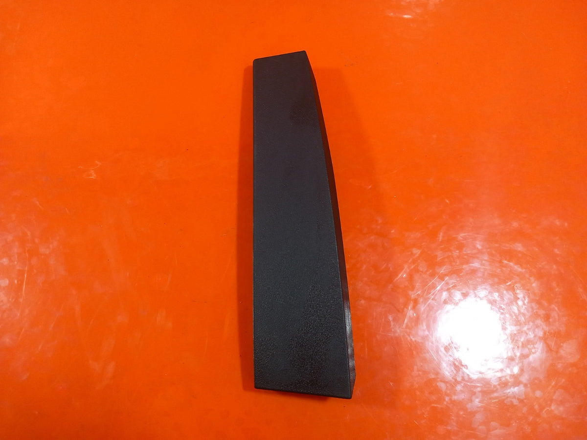 BMW F40 116D 1.5 Diesel 2021 Glove Box Lower Trim Cover 6994859 Warranty A365 - Image 2