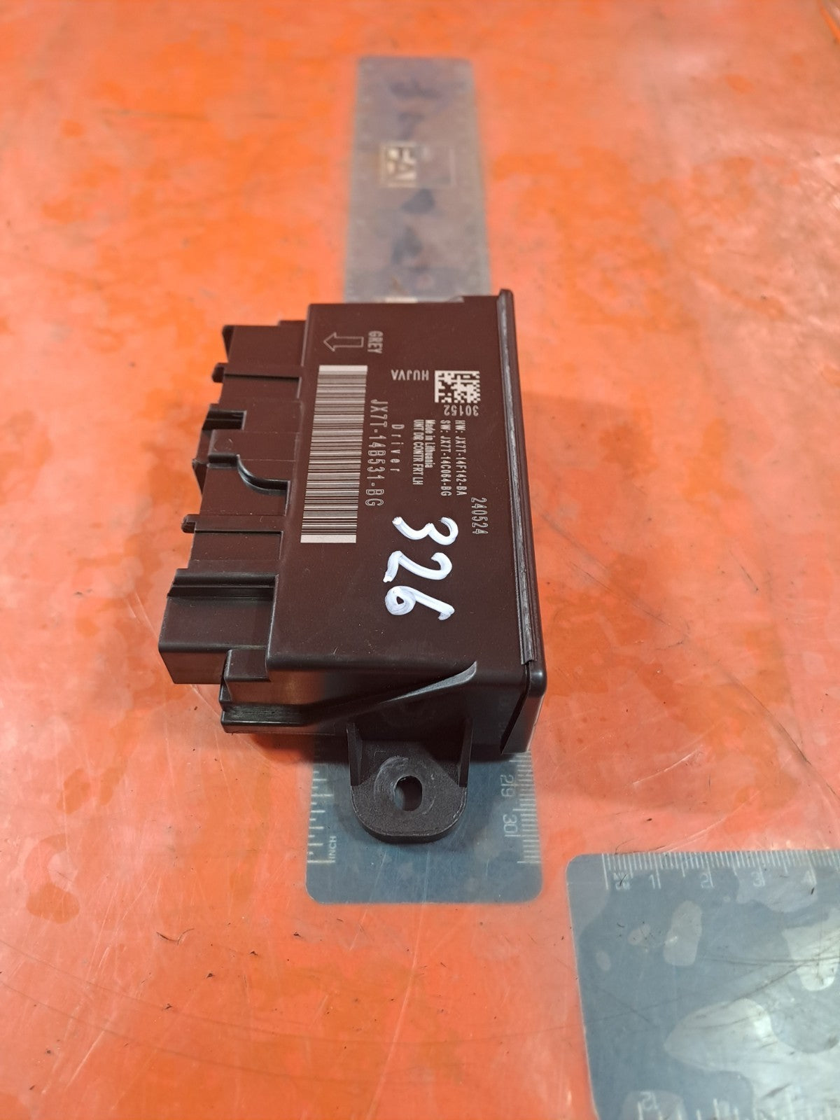 ebay-src:https://i.ebayimg.com/00/s/mtywmfgxmjaw/z/jgaaaeswzddpqxus/$_57.jpg