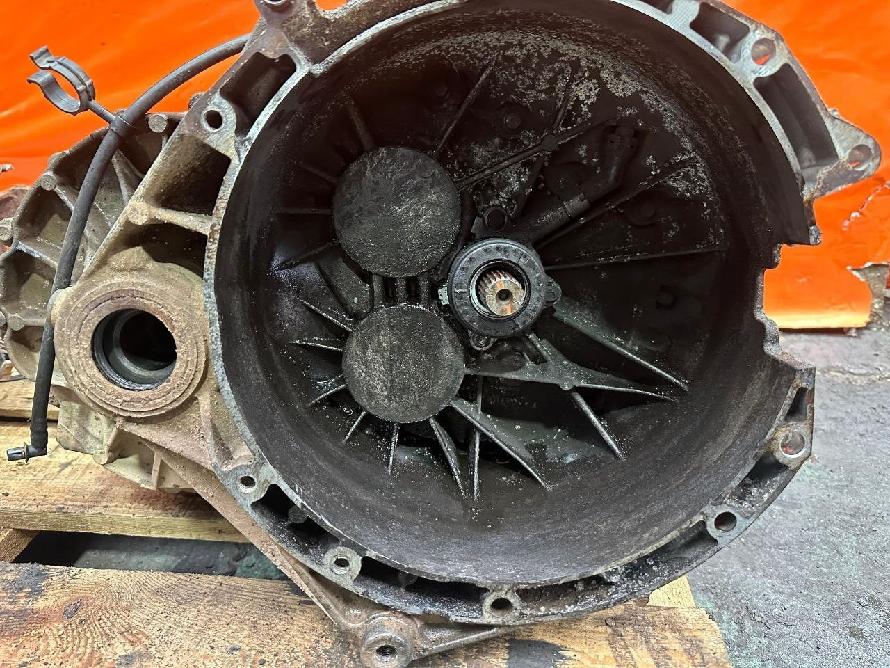 ✅FORD TRANSIT CUSTOM 2.2 DIESEL 2013 6 SPEED MANUAL GEARBOX BK3R7002RA A350 - Image 3