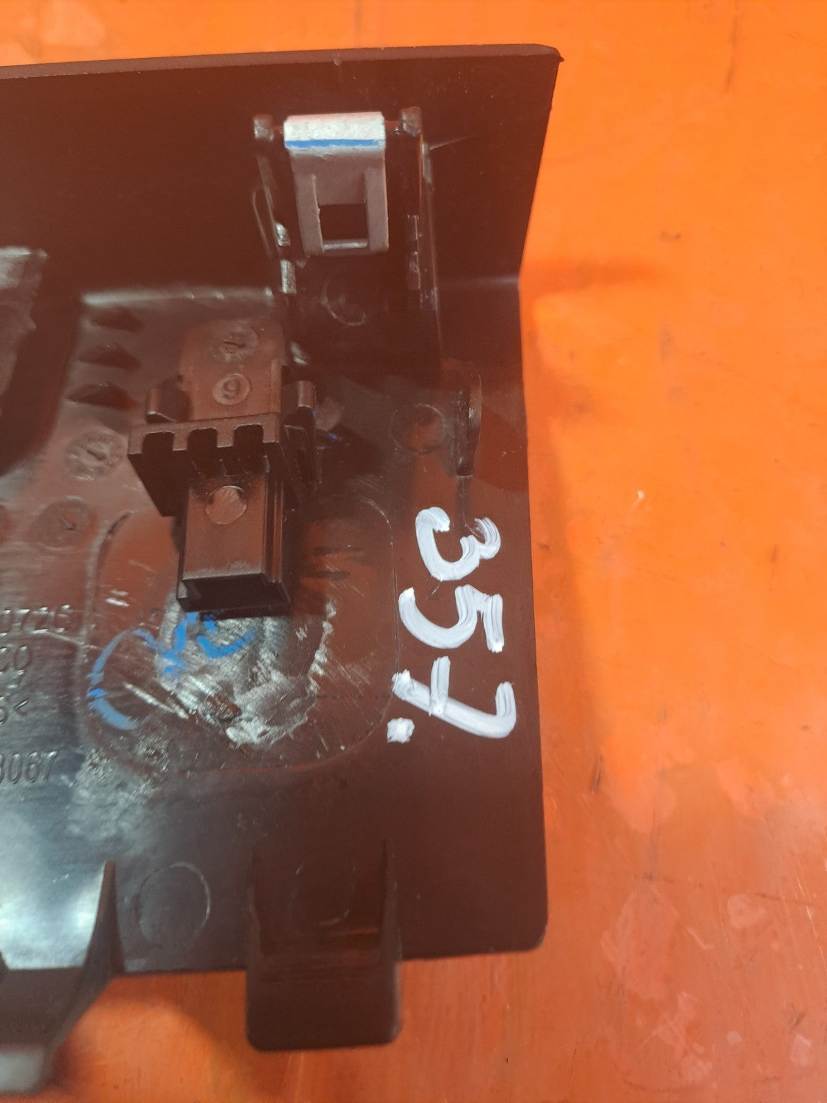 ebay-src:https://i.ebayimg.com/00/s/mtywmfgxmjaw/z/tv4aaeswnc1pqtcb/$_57.jpg