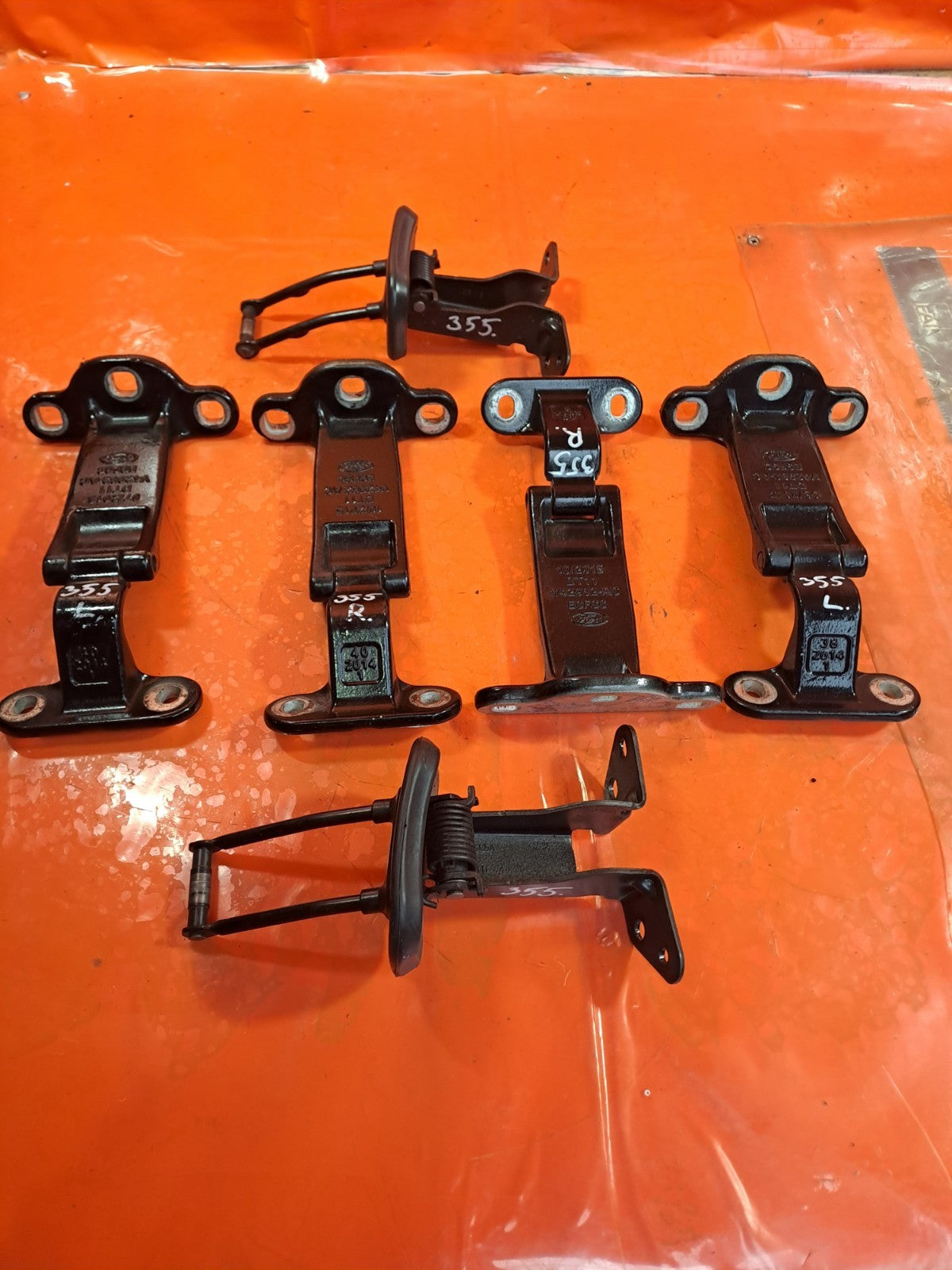 ✅FORD TRANSIT CONNECT 1.6 DIESEL 2015 REAR DOOR HINGES SET DT11V42982AC Warranty - Image 4