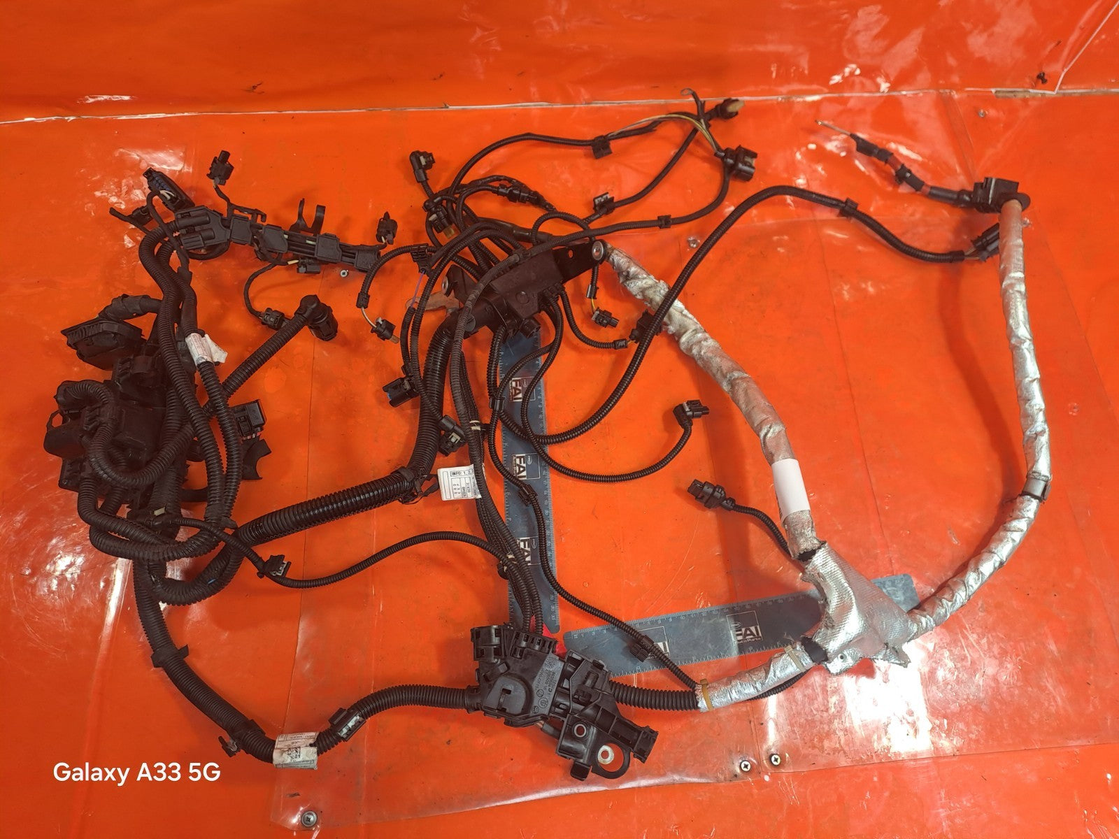 ebay-src:https://i.ebayimg.com/00/s/mtiwmfgxnjaw/z/dwiaaeswpjro-kmk/$_57.jpg