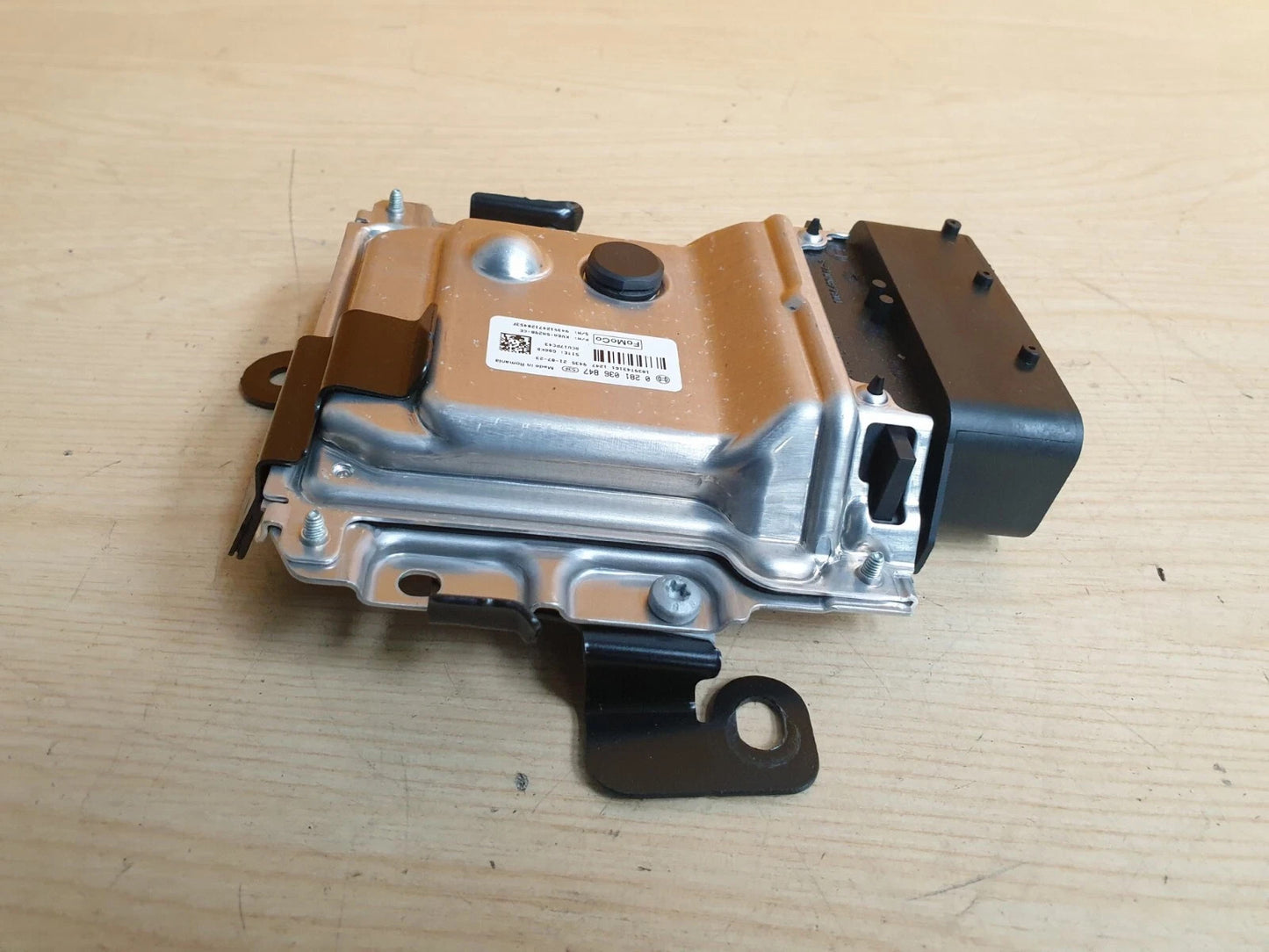 ebay-src:https://i.ebayimg.com/00/s/mtiwmfgxnjaw/z/3dgaaeswsj1p-1a1/$_57.jpg