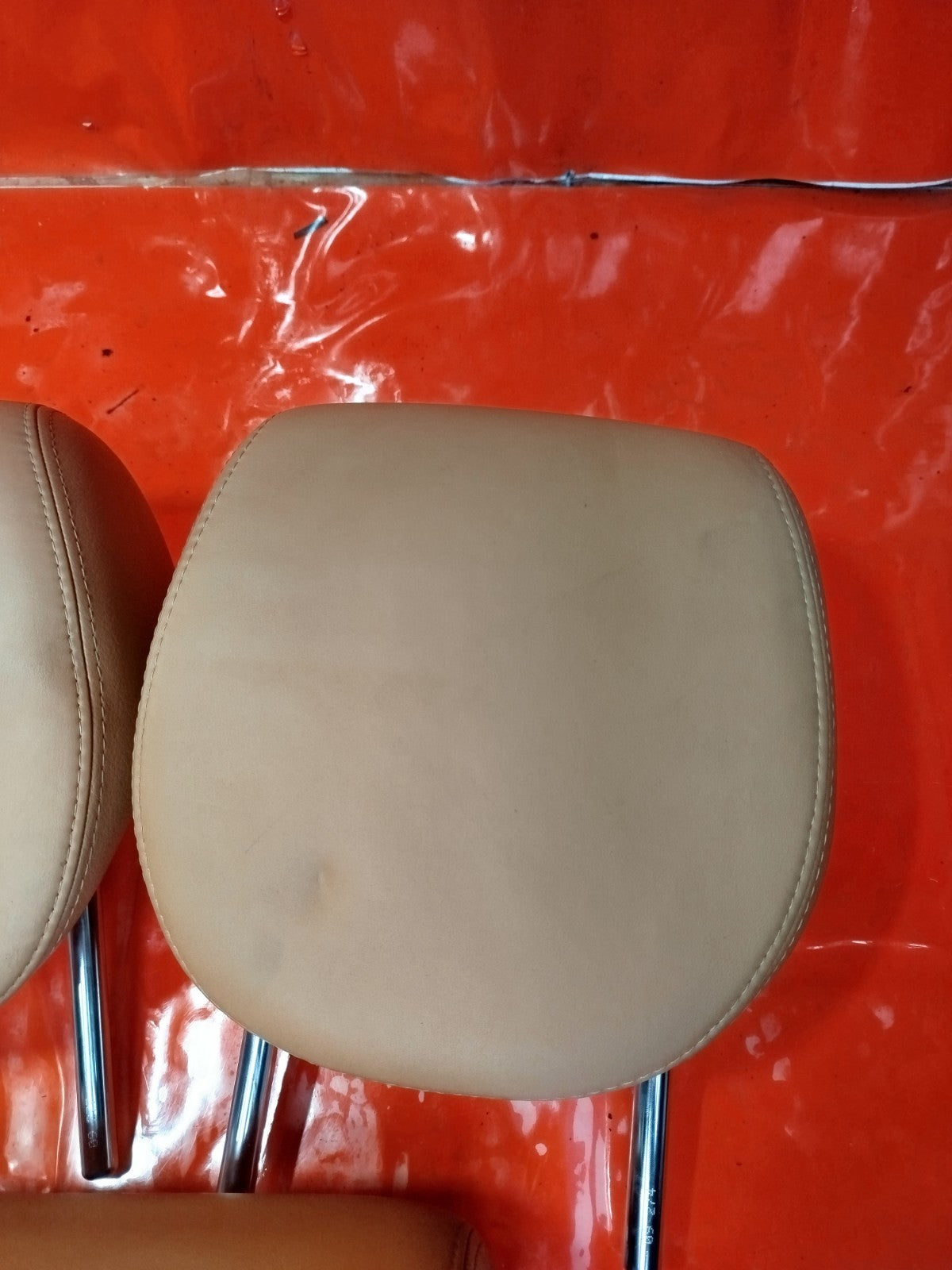 ✅2010 PORSCHE CAYENNE 9PA REAR LEATHER HEADRESTS + WARRANTY A268 - Image 2