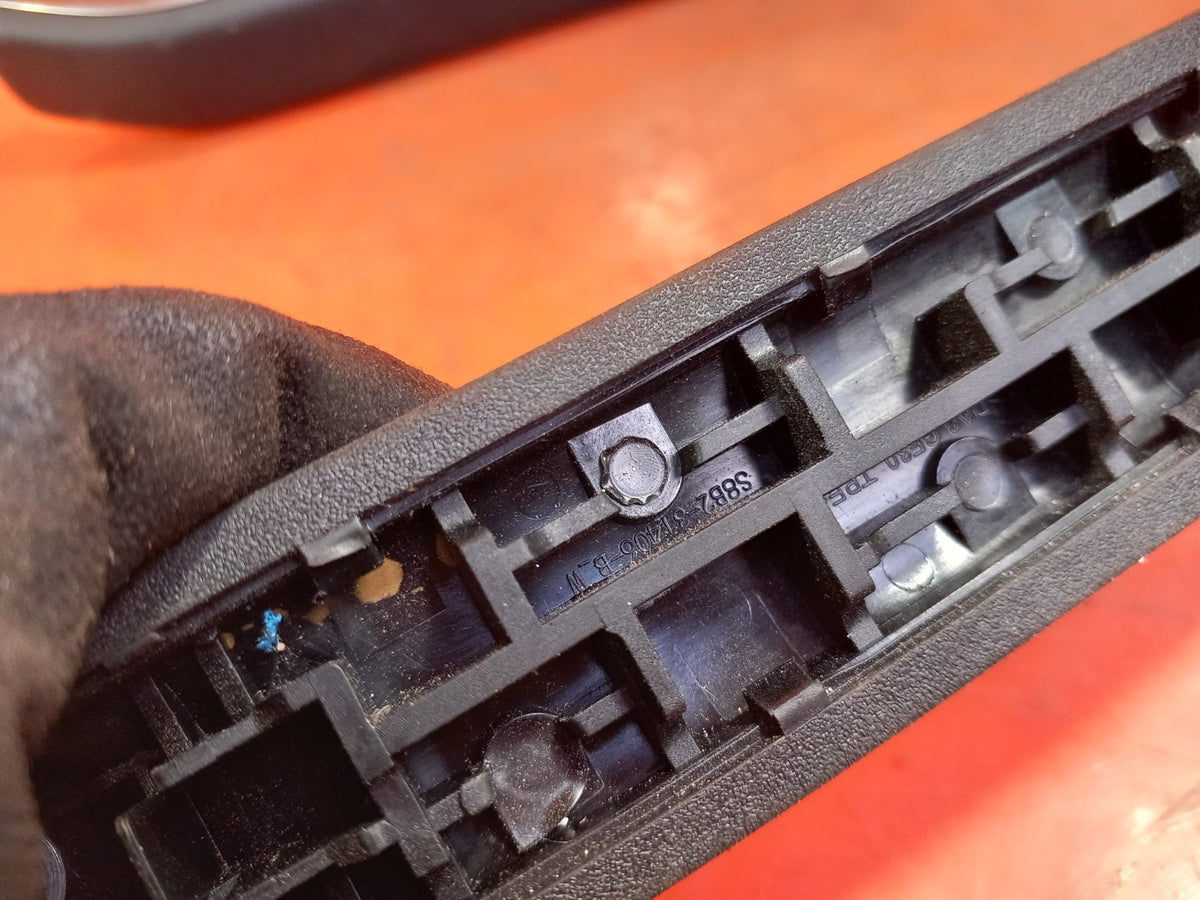ebay-src:https://i.ebayimg.com/00/s/mtiwmfgxnjaw/z/z6saaesw8rhqir57/$_57.jpg