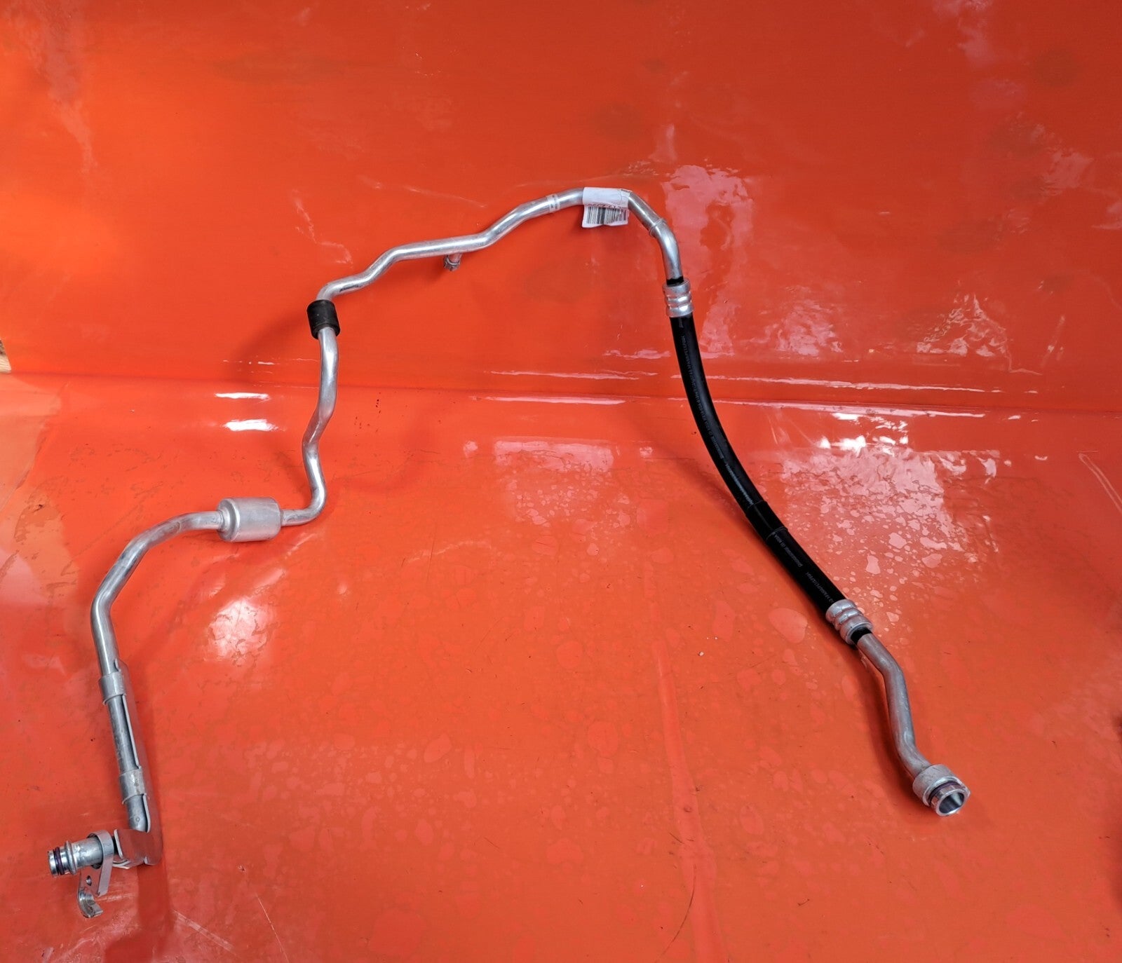 VW TAIGO LIFE 1.0 PETROL 2023 AC AIR CONDITIONING PIPE HOSE 2Q0816743AL Warranty - Image 1