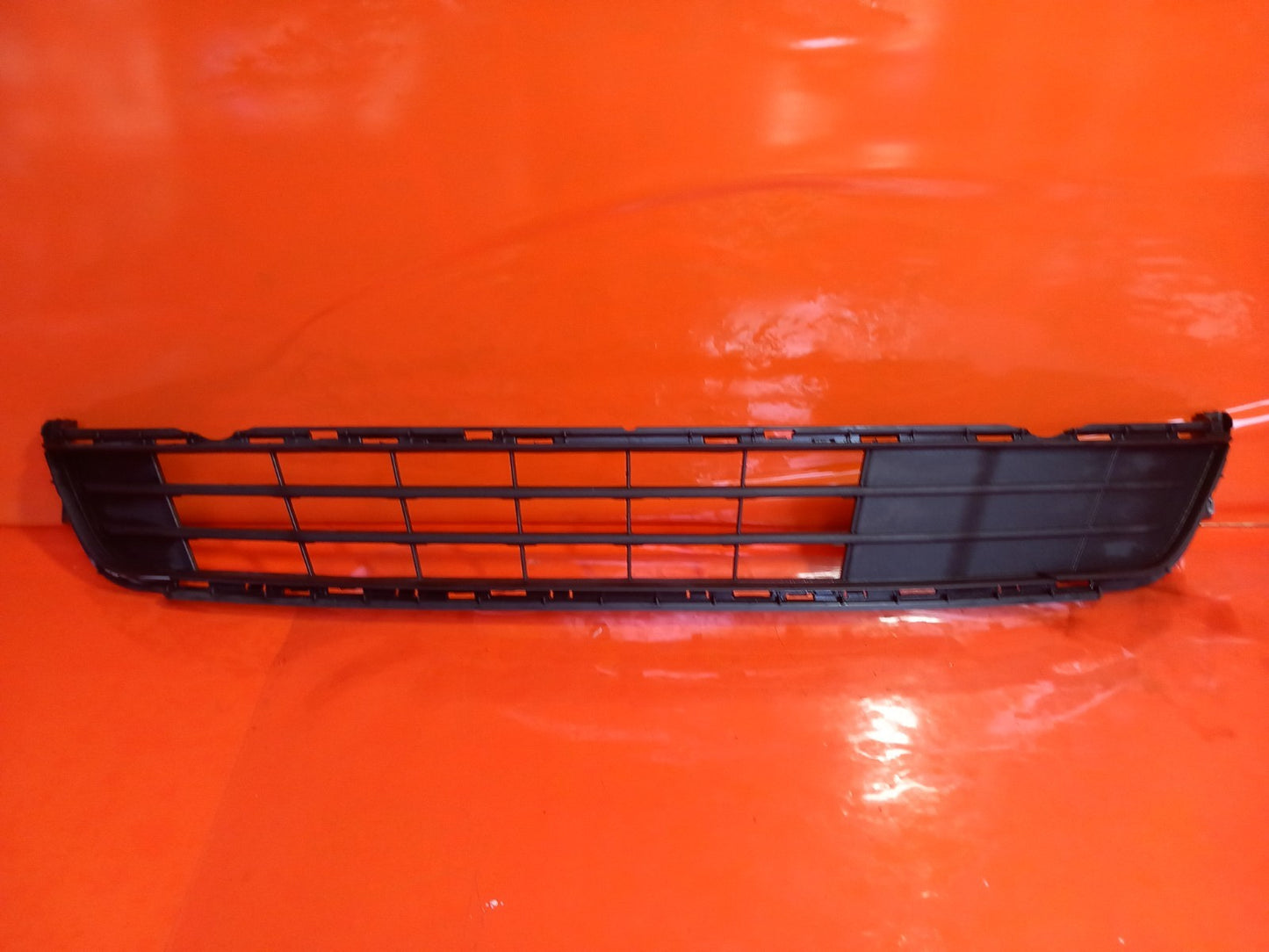 2019 Ford Galaxy MK3 Zetec Front Bumper Lower Radiator Grill EM2B-17A754-SB A345 - Image 1