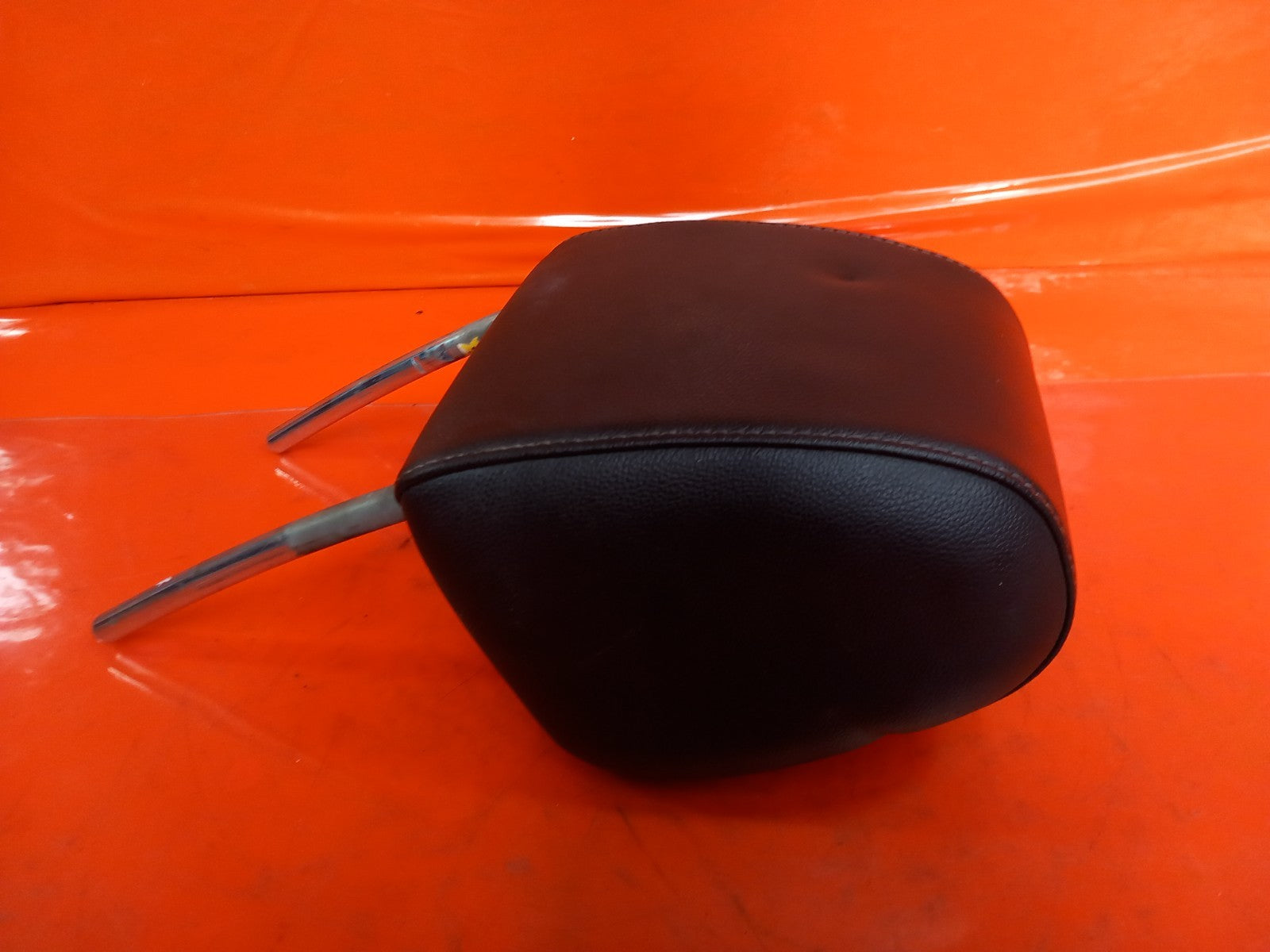Ford B-Max Titanium 1.0 Petrol 2014 Front Headrest Warranty A285 - Image 9