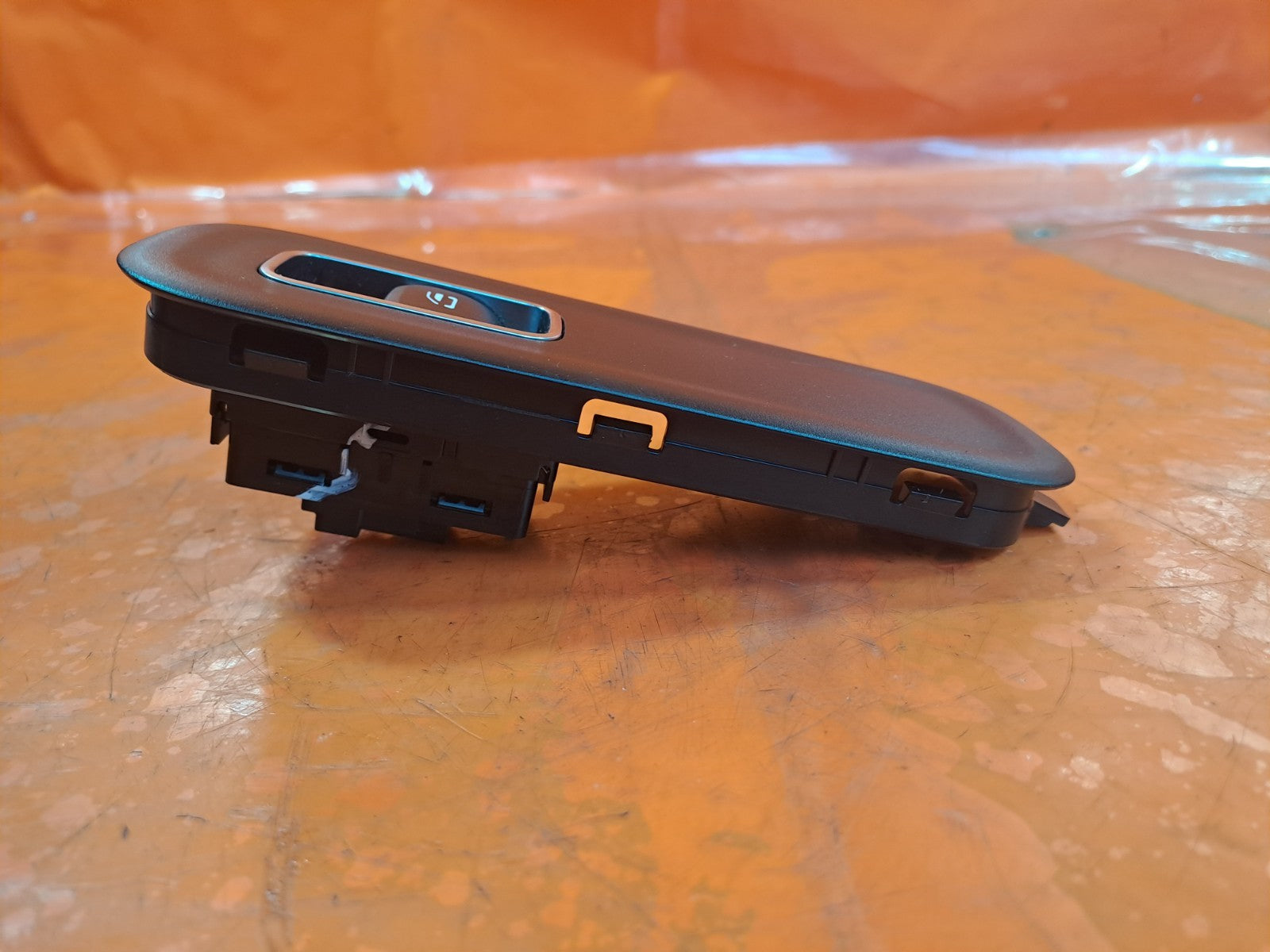 ebay-src:https://i.ebayimg.com/00/s/mtiwmfgxnjaw/z/hqmaaeswv1xpotdz/$_57.jpg